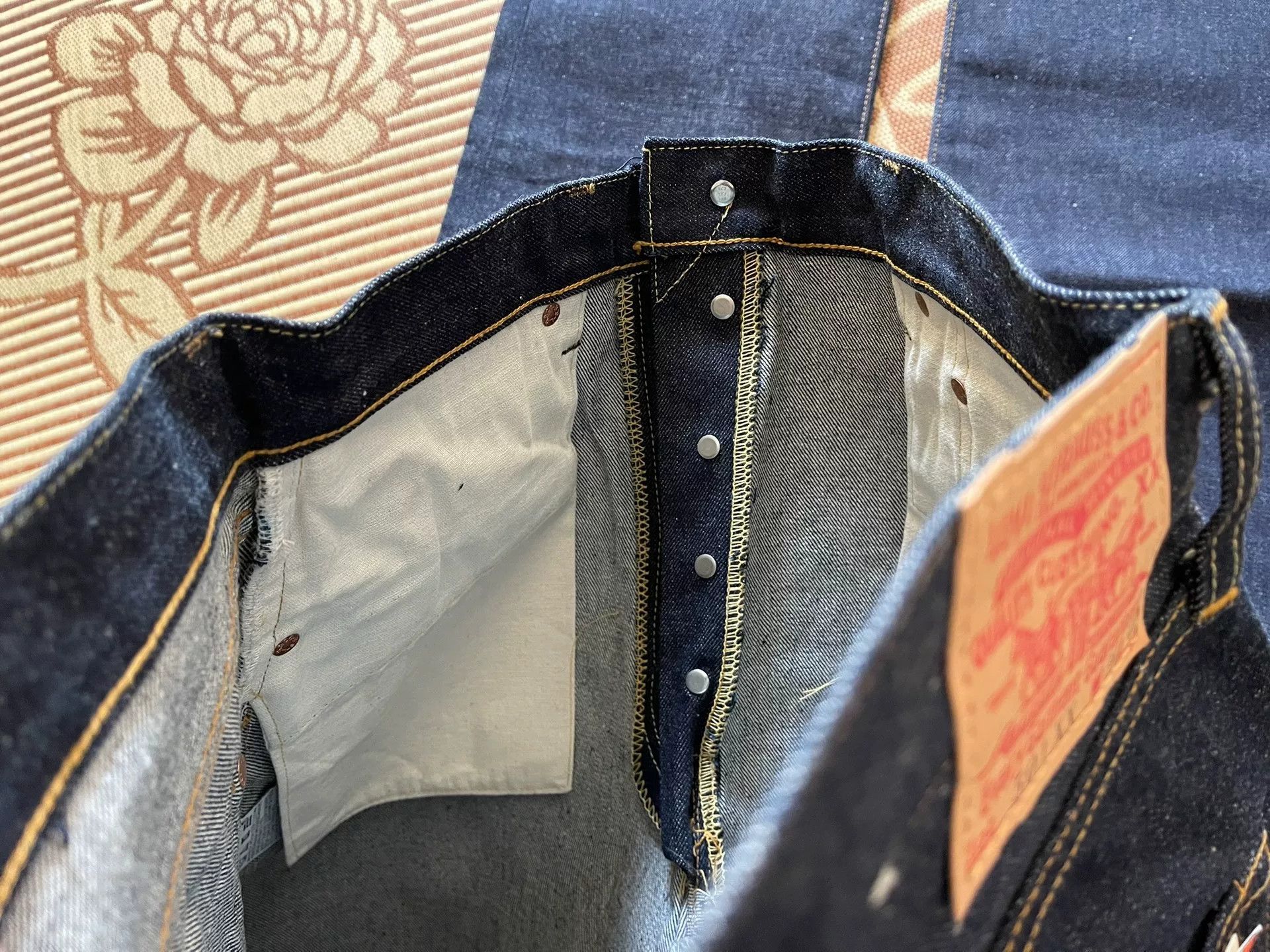 Levi's Vintage Clothing Levi's LVC 501xx 1955 Jeans Size US 28 / EU 44 - 7 Thumbnail