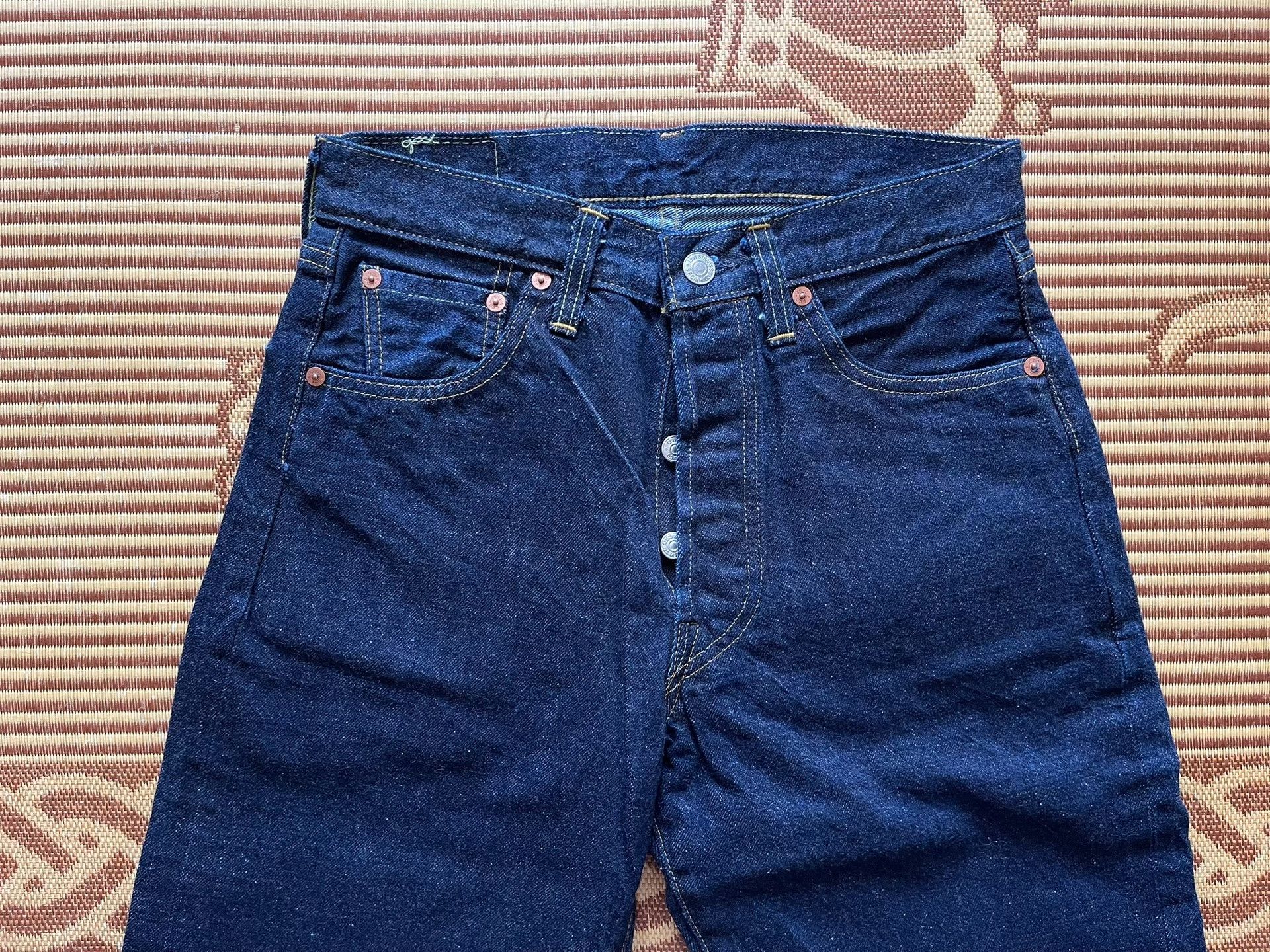 Levi's Vintage Clothing Levi's 501xx 55501 0004 Jeans Size US 29 - 5 Thumbnail