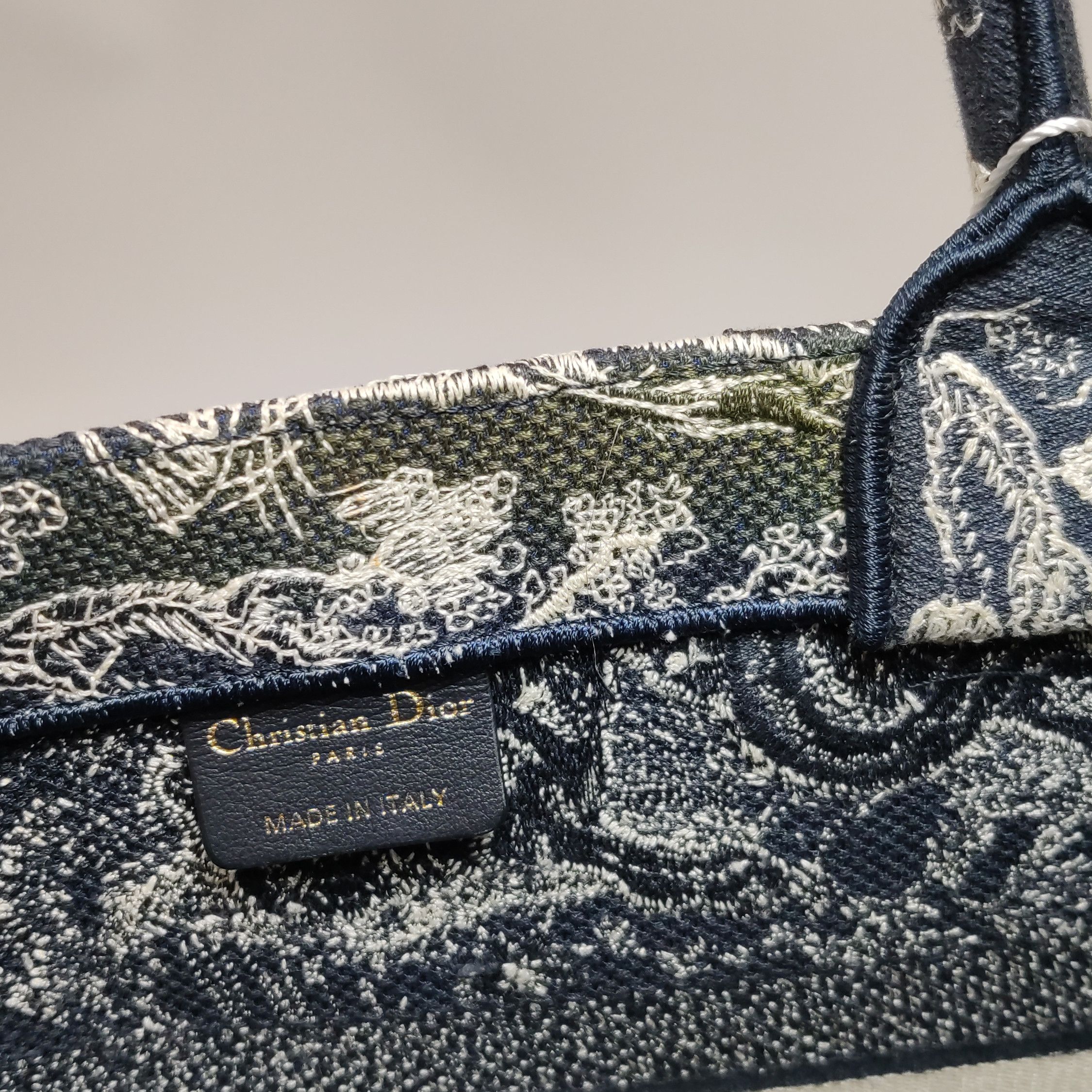 Dior Dior Women os Tote Bags Size ONE SIZE - 10 Thumbnail