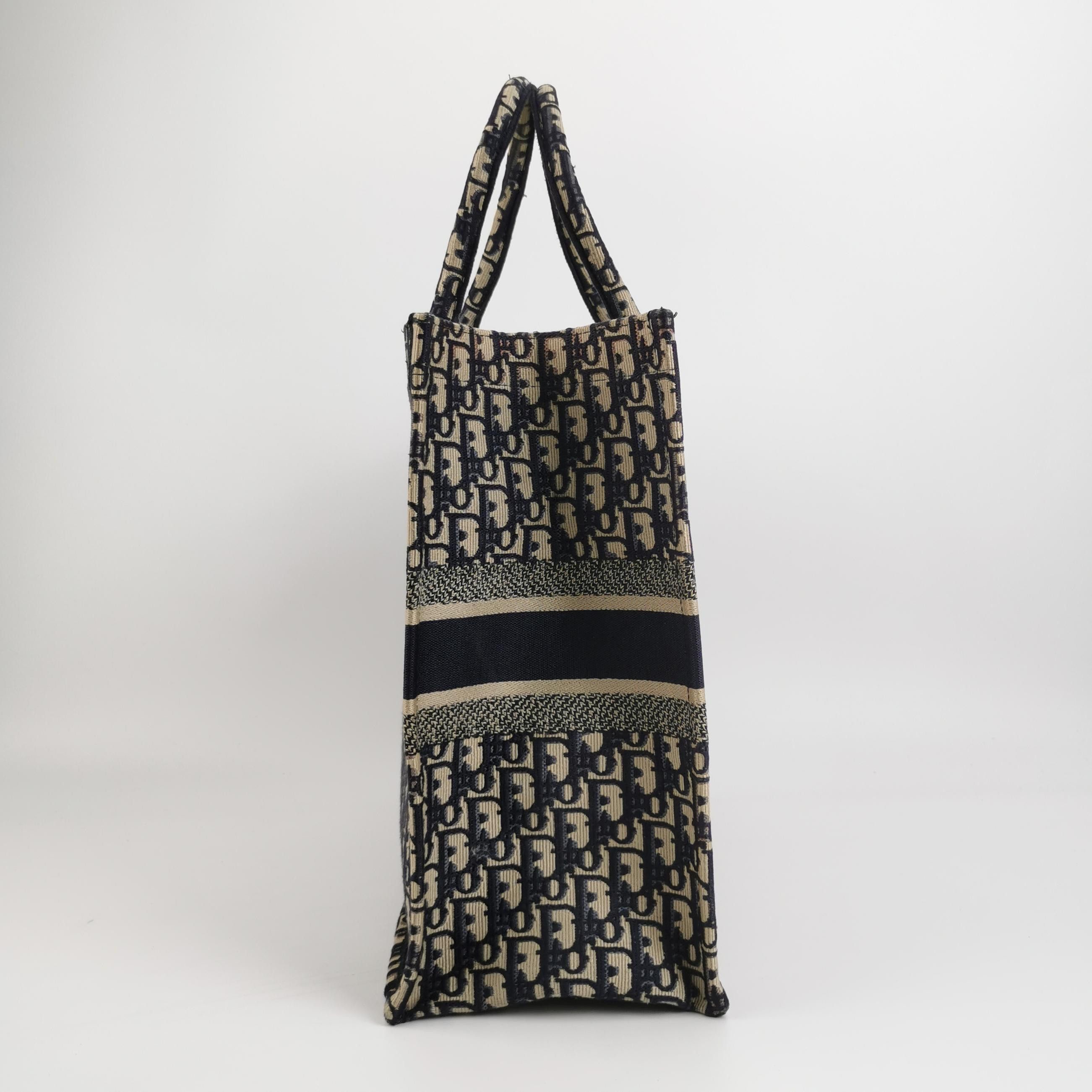 Dior Dior Women os Tote Bags Size ONE SIZE - 3 Thumbnail