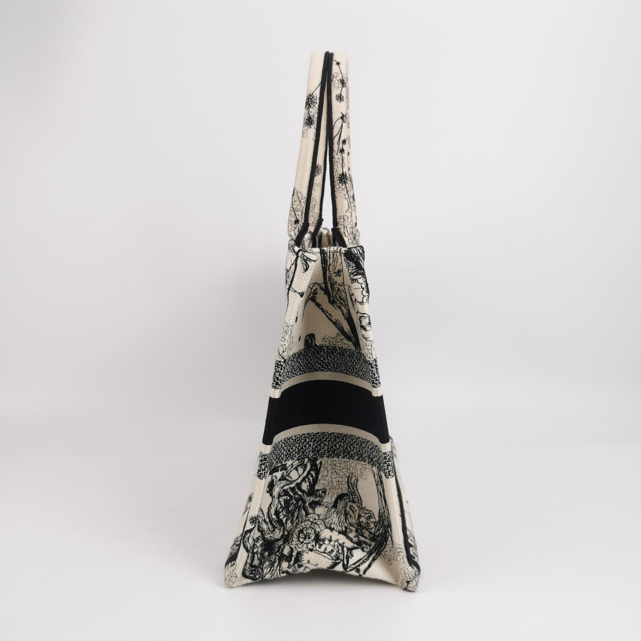 Dior Dior Women os Tote Bags Size ONE SIZE - 3 Thumbnail
