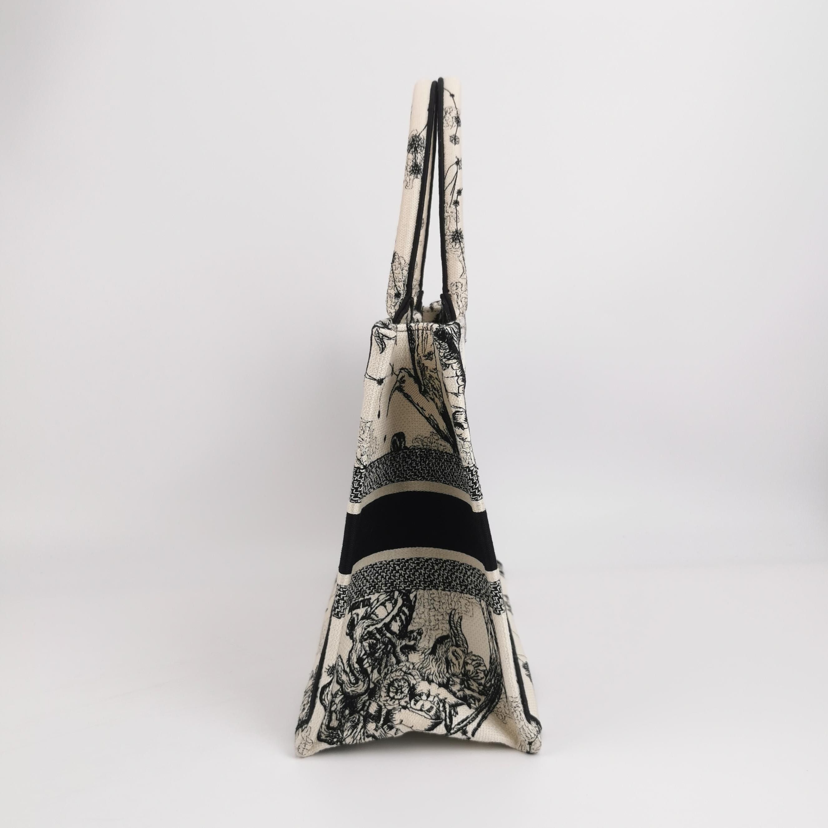 Dior Dior Women os Tote Bags Size ONE SIZE - 4 Thumbnail