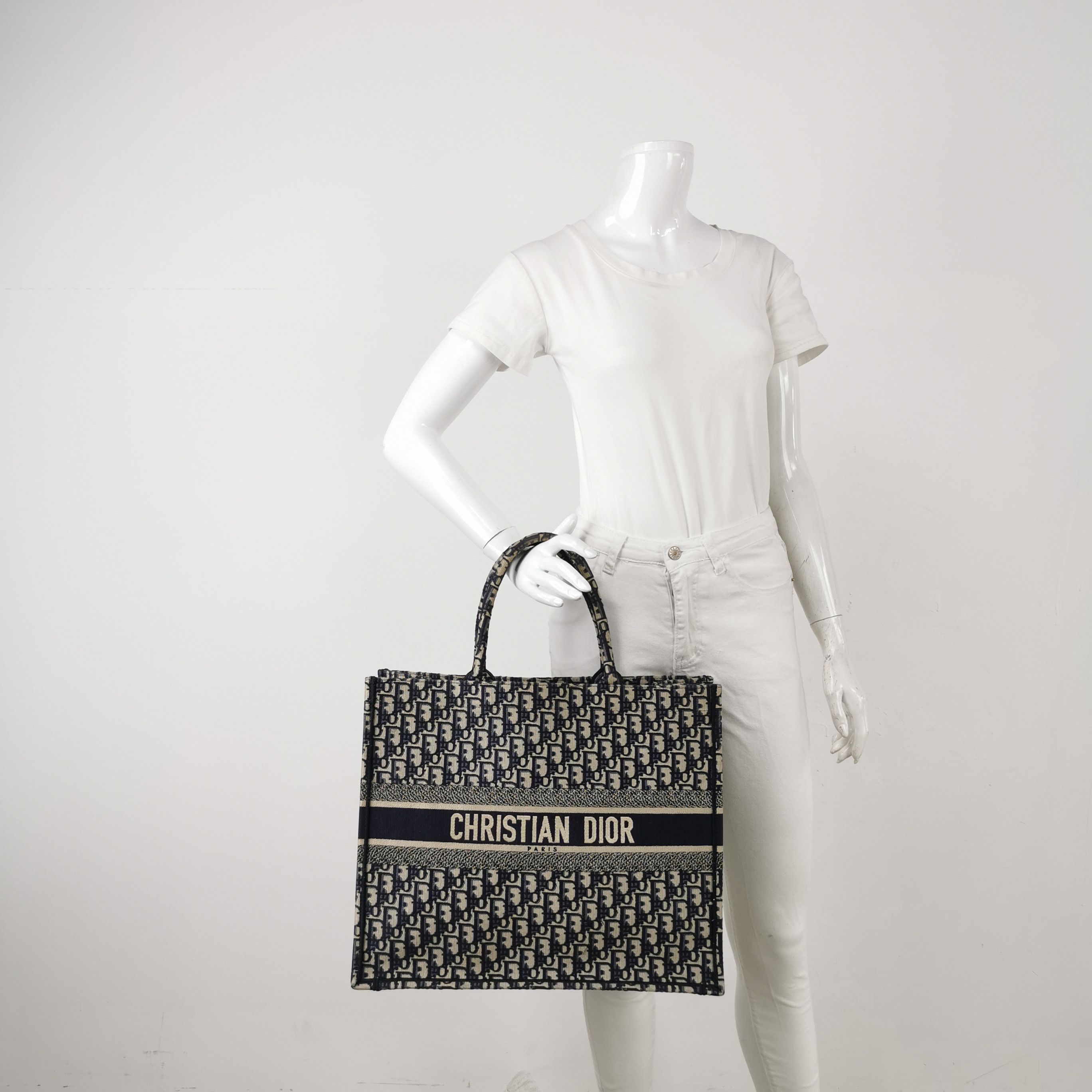 Dior Dior Women os Tote Bags Size ONE SIZE - 2 Thumbnail