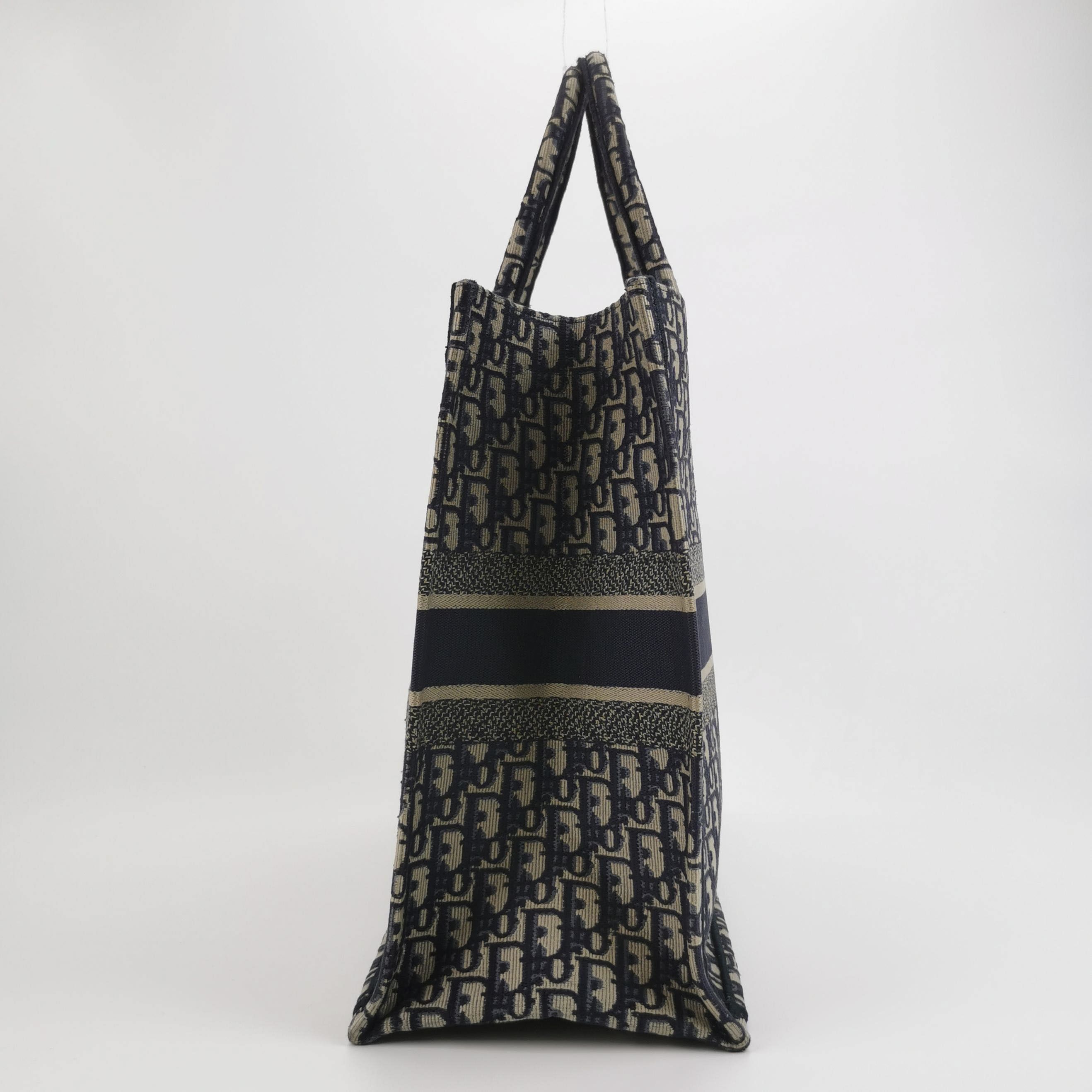 Dior Dior Women os Tote Bags Size ONE SIZE - 3 Thumbnail