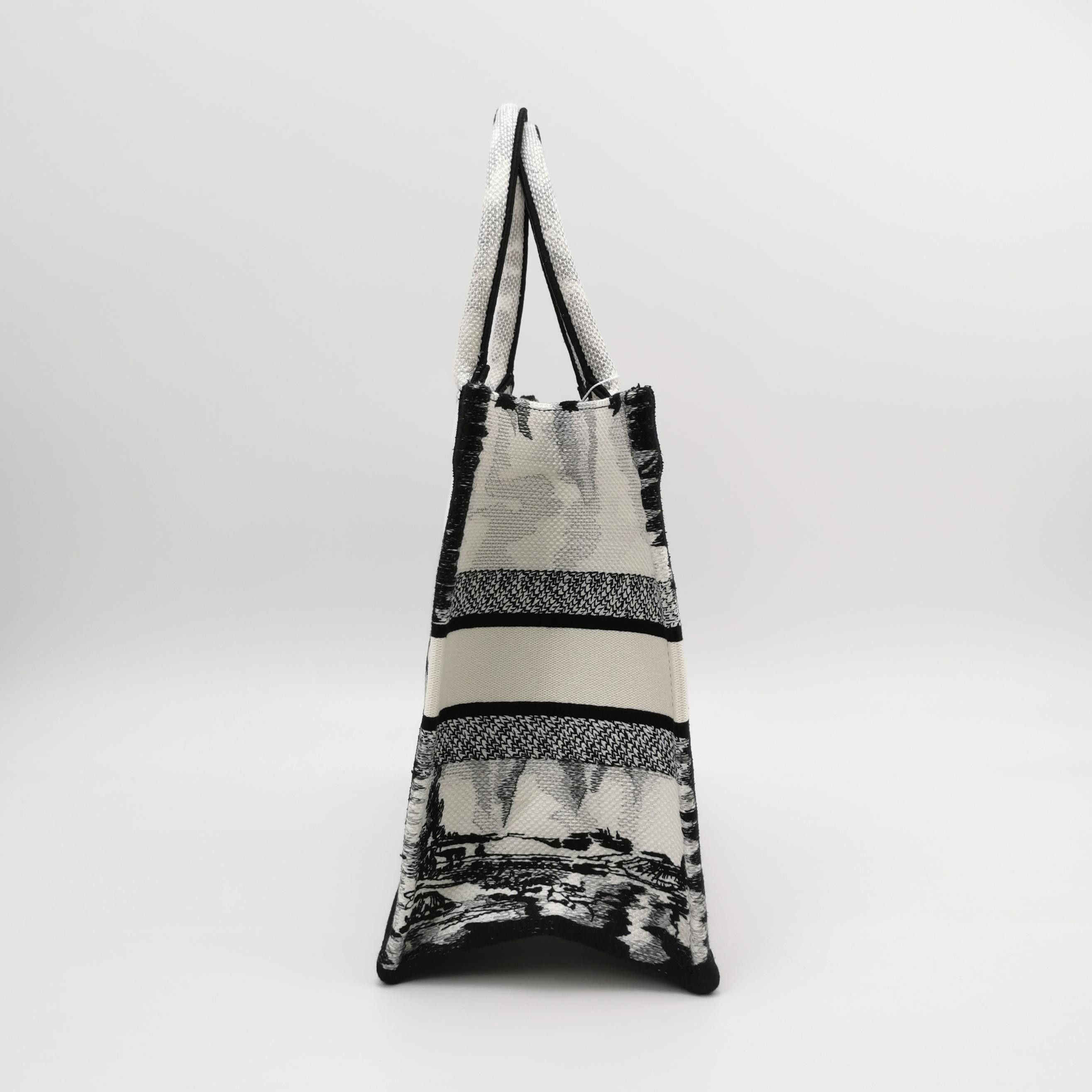 Dior Dior Women os Tote Bags Size ONE SIZE - 4 Thumbnail