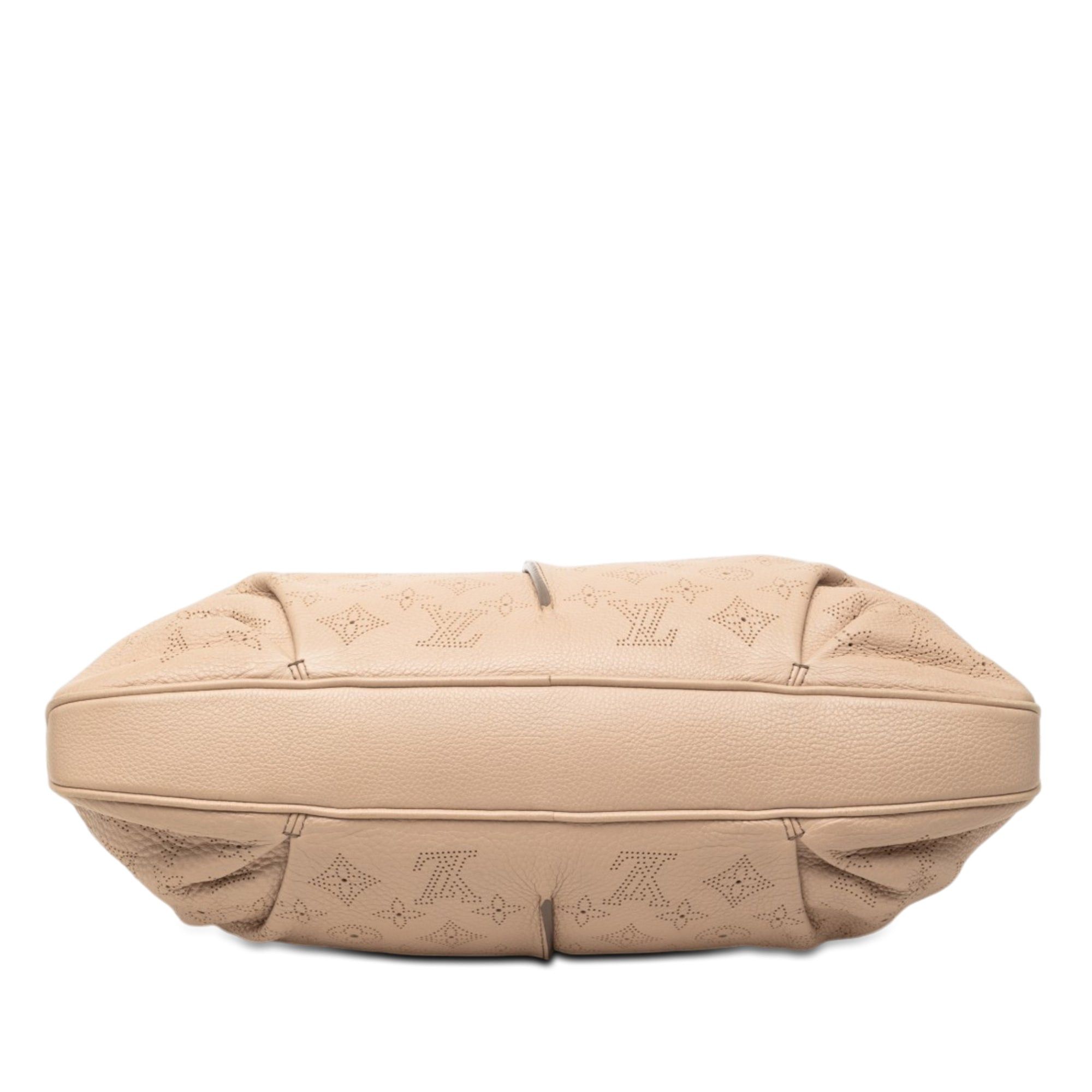 Louis Vuitton Monogram Mahina Selene MM Size ONE SIZE - 3 Thumbnail