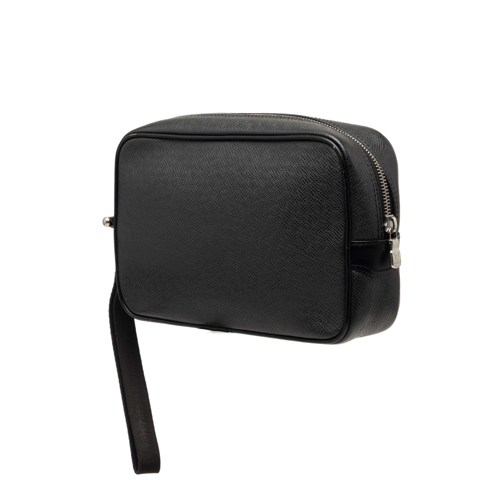 Louis Vuitton Taiga Pochette Kaluga Size ONE SIZE - 2 Thumbnail