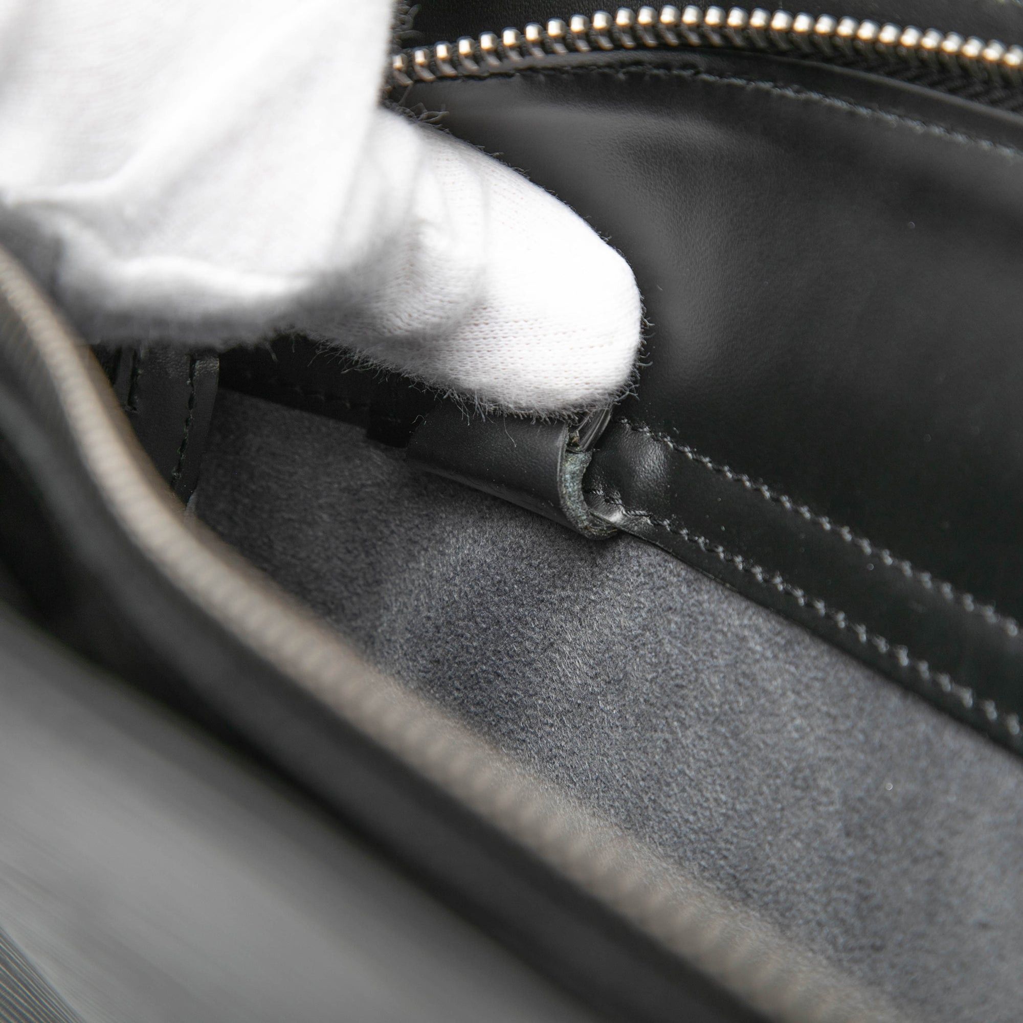 Louis Vuitton Epi Gemeaux Size ONE SIZE - 6 Thumbnail