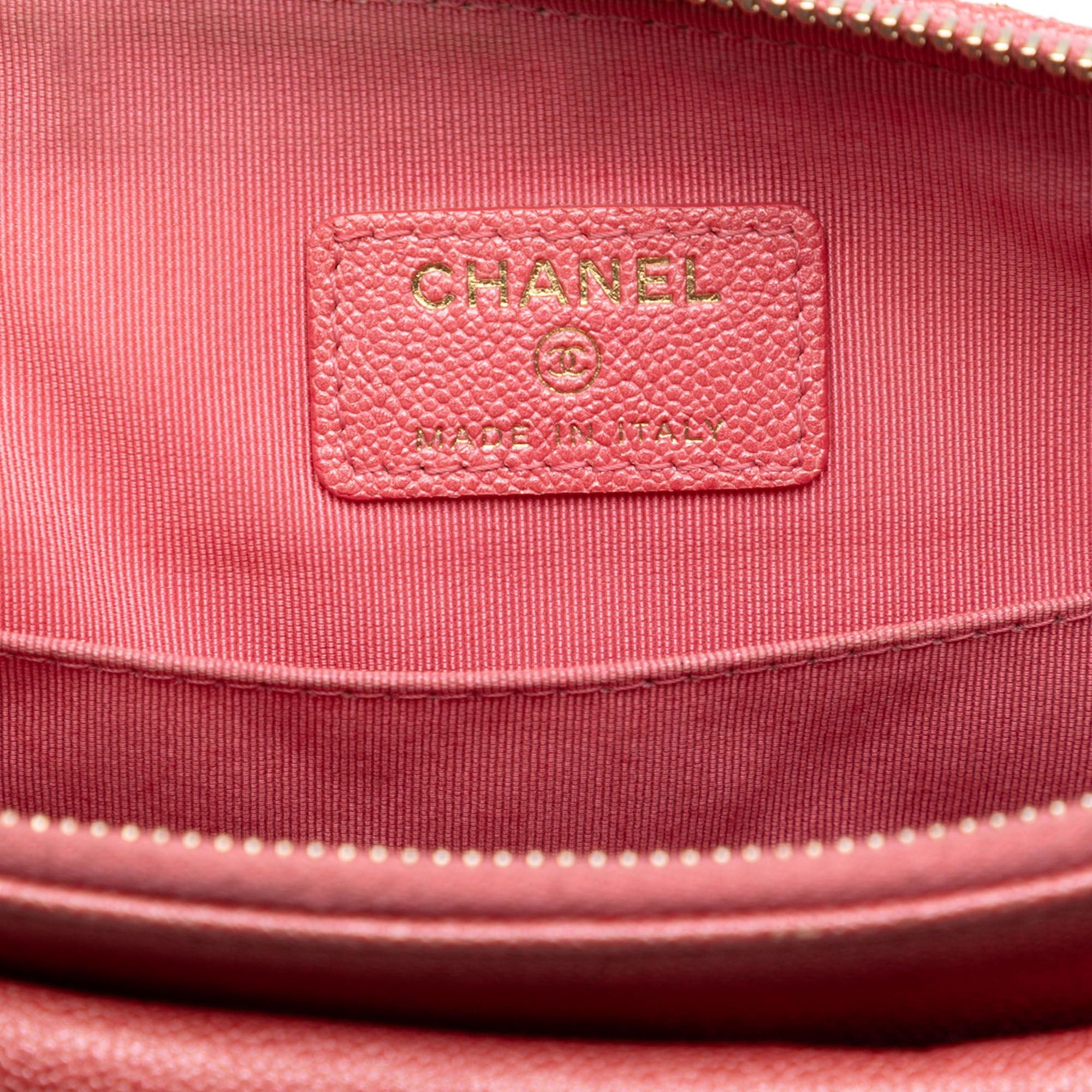 Chanel Medium Iridescent Quilted Caviar Flap Cosmetic Case Size ONE SIZE - 5 Thumbnail