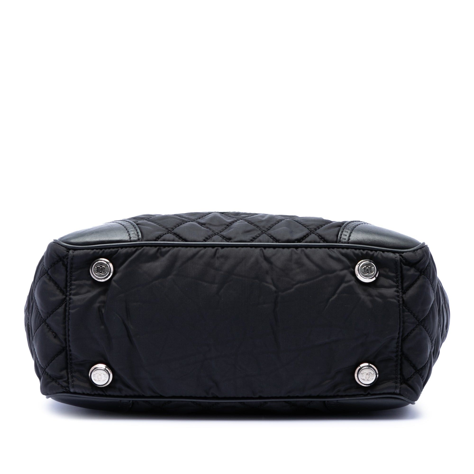 Chanel Paris New York Quilted Nylon Tote Size ONE SIZE - 3 Thumbnail