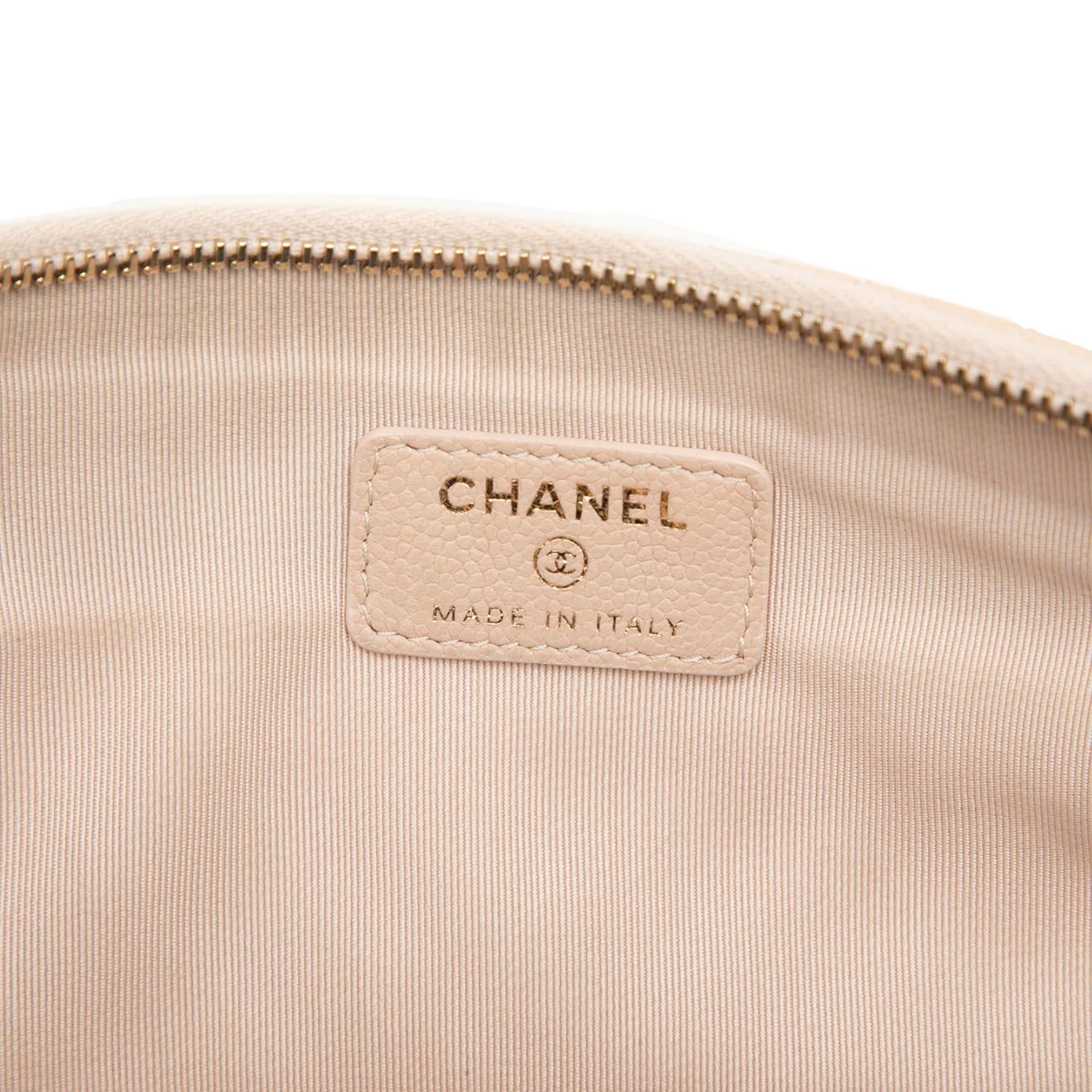 Chanel Large Chevron Caviar O Case Clutch Size ONE SIZE - 5 Thumbnail