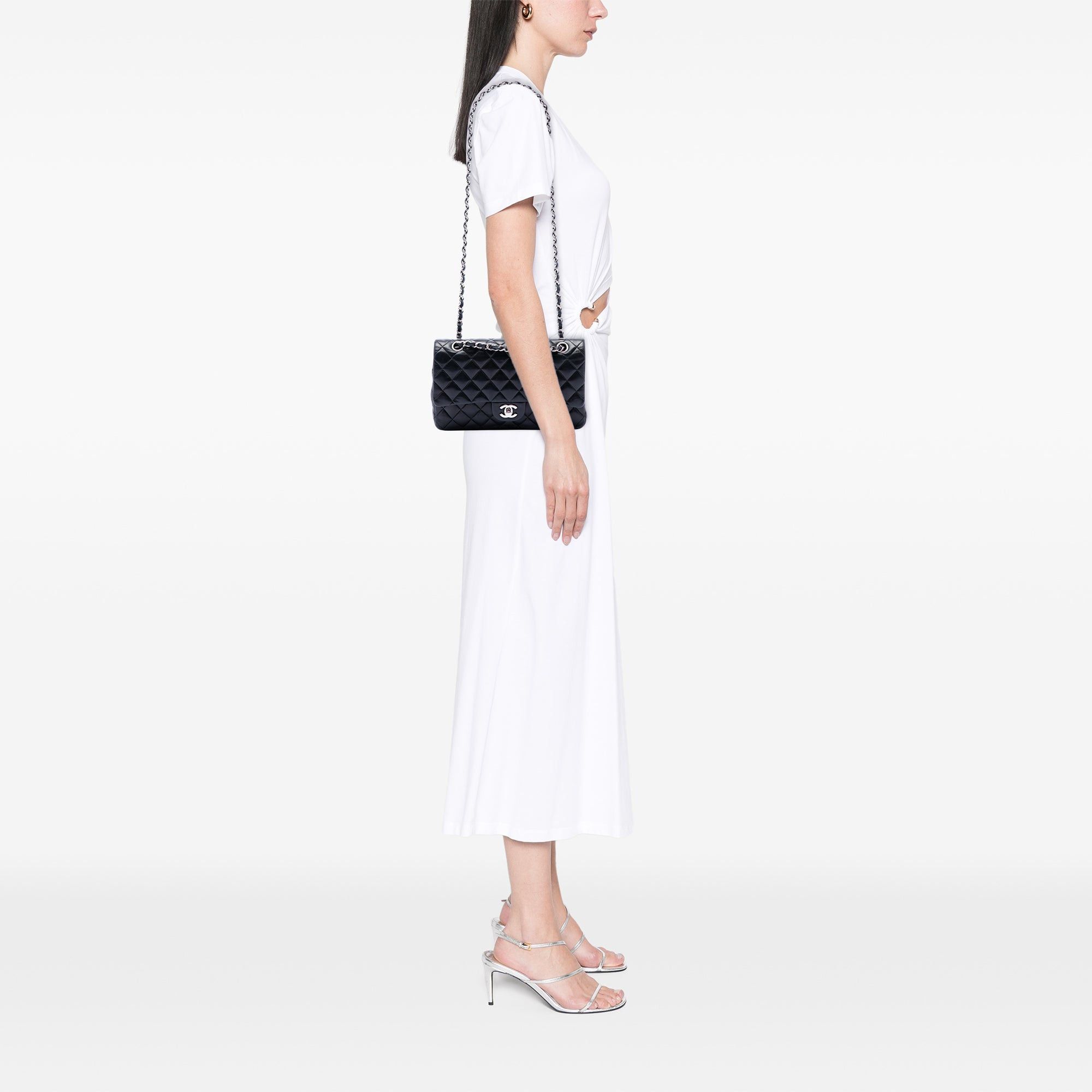 Chanel Medium Classic Lambskin Double Flap Size ONE SIZE - 6 Thumbnail