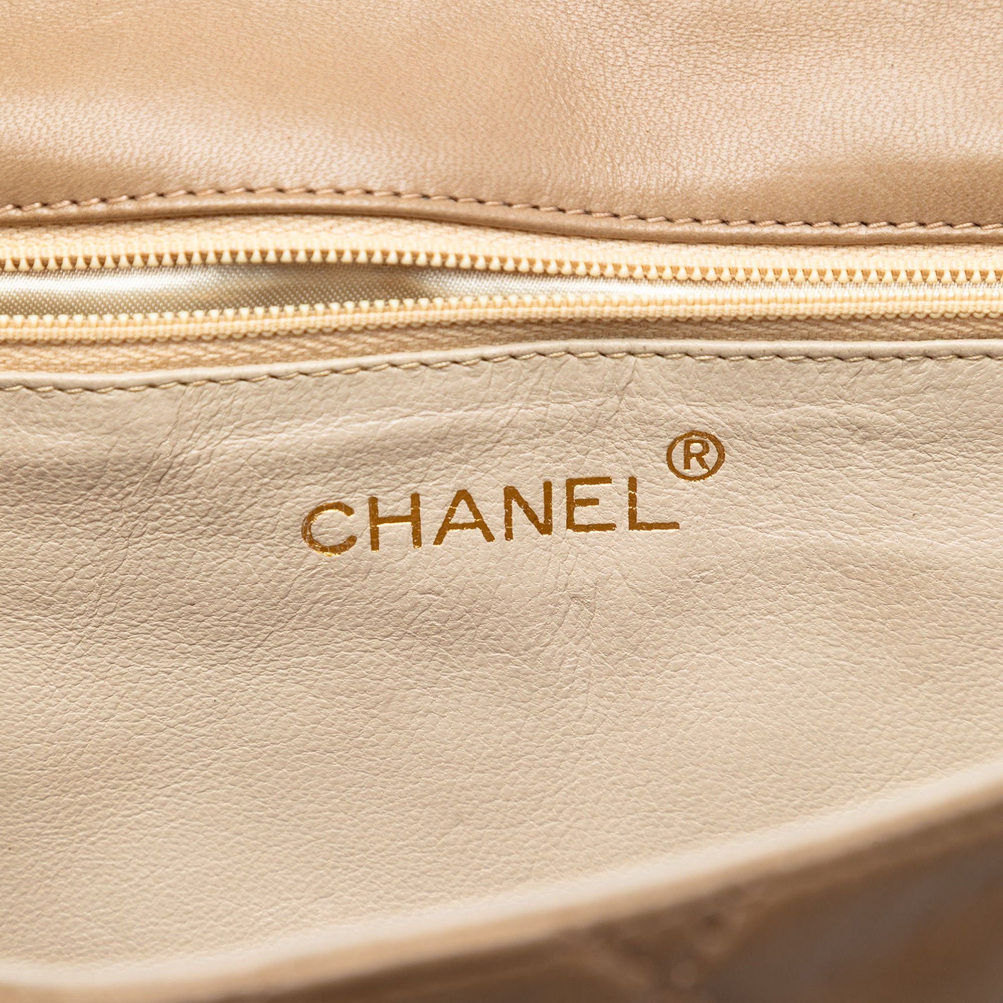 Chanel Quilted Lambskin Tassel Flap Size ONE SIZE - 5 Thumbnail