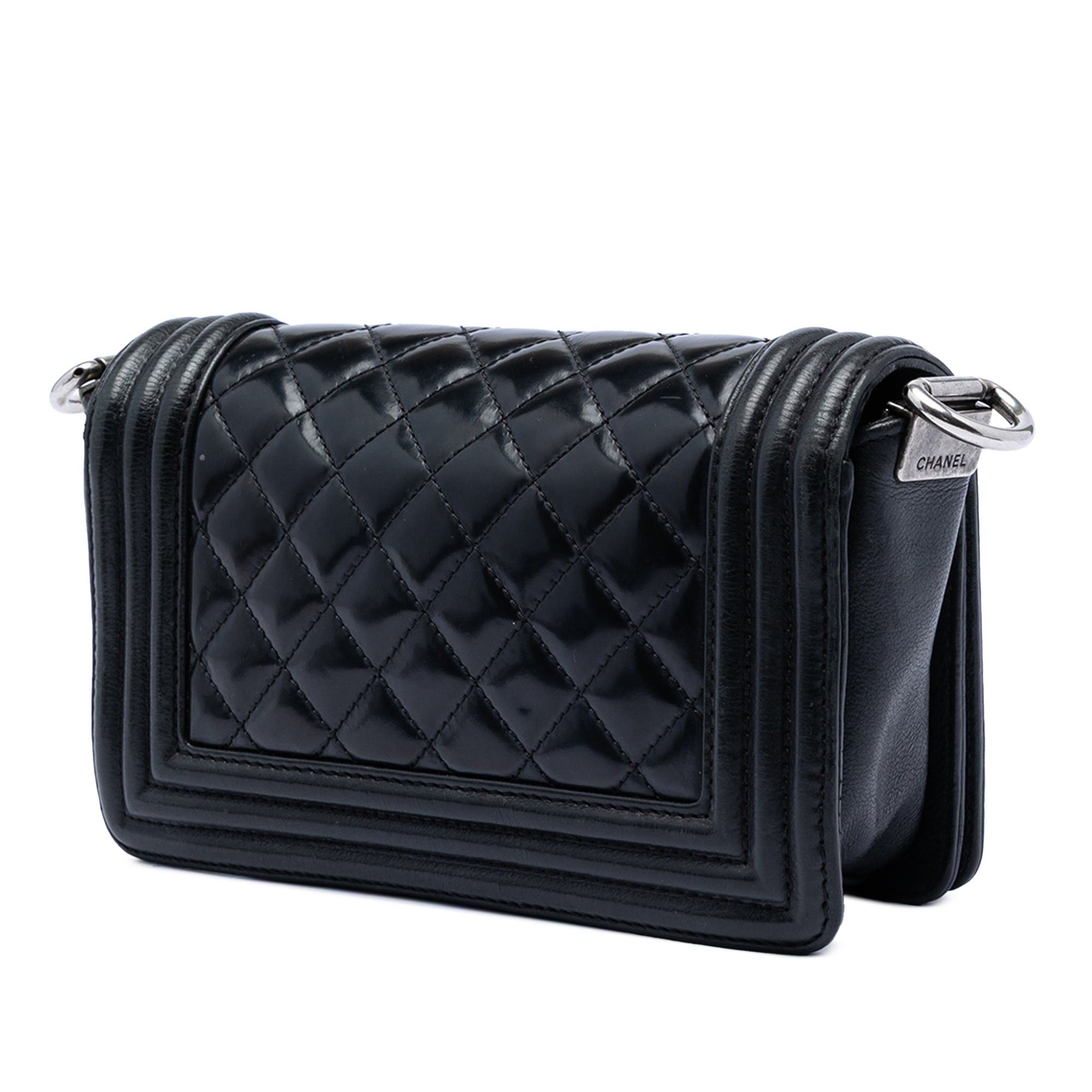 Chanel Paris Bombay Small Quilted Patent Medallion Embellished Boy Flap Size ONE SIZE - 2 Thumbnail