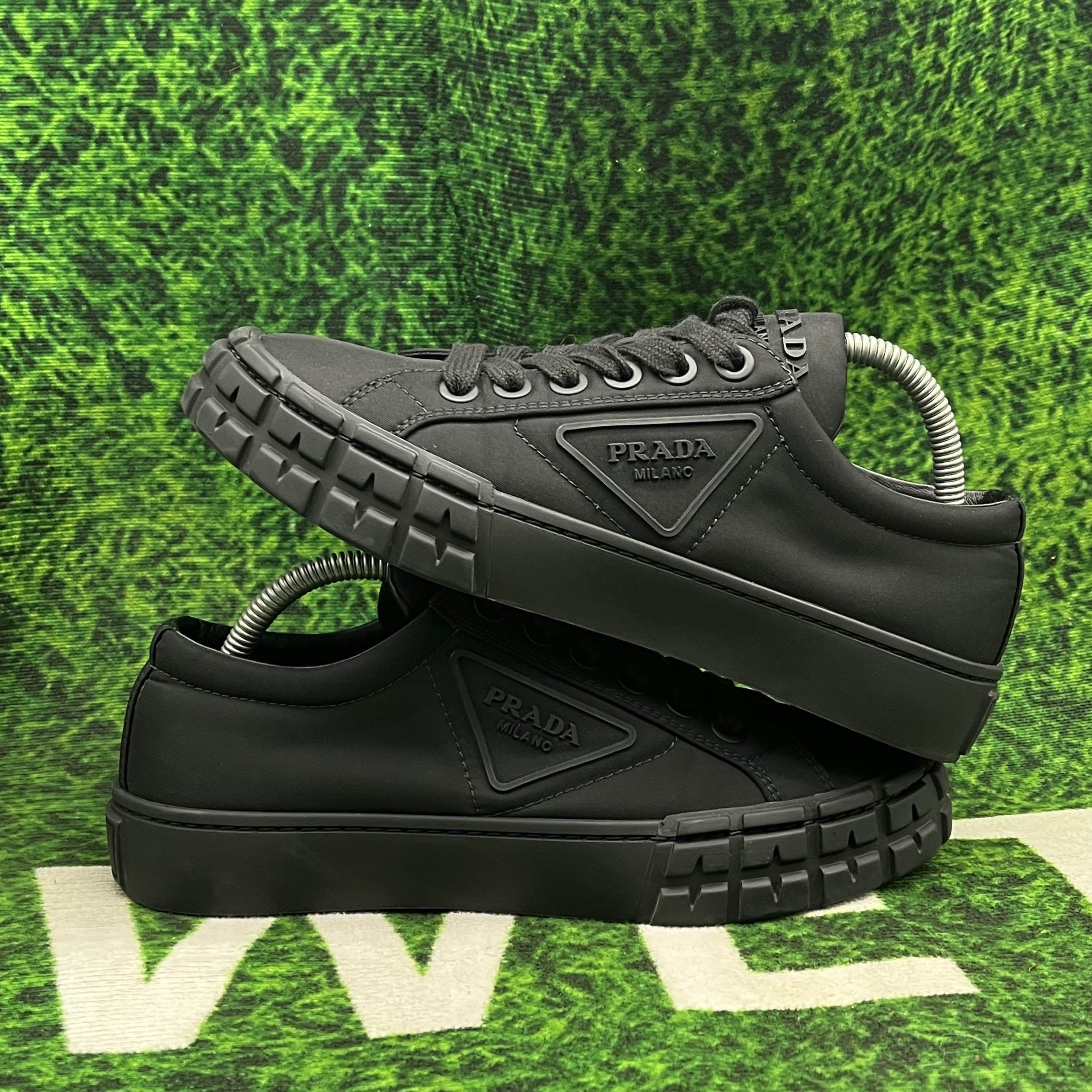 Prada Prada Wheel Re-Nylon Sneakers Size 36.5 Size US 6.5 / IT 36.5 - 7 Thumbnail