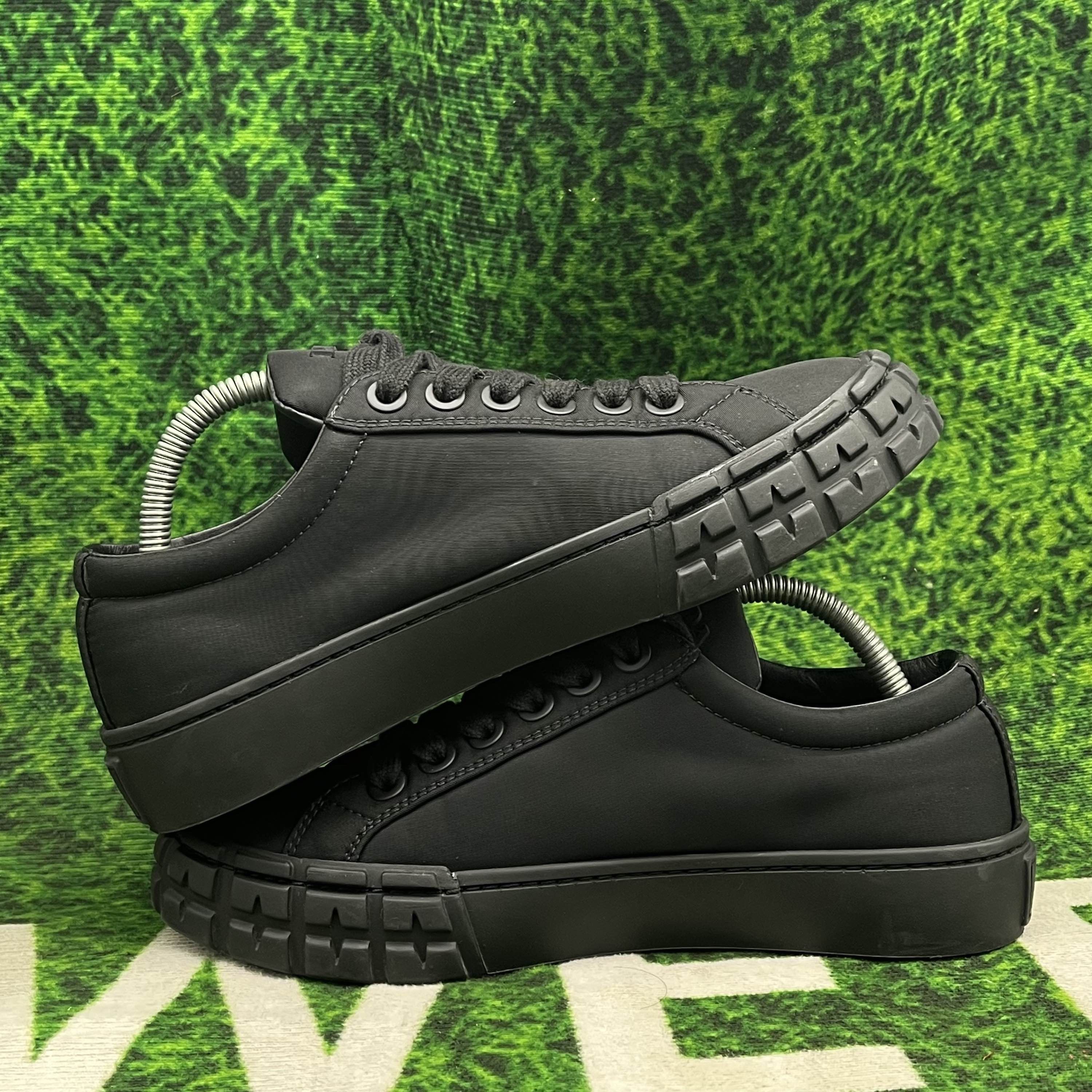 Prada Prada Wheel Re-Nylon Sneakers Size 36.5 Size US 6.5 / IT 36.5 - 6 Thumbnail