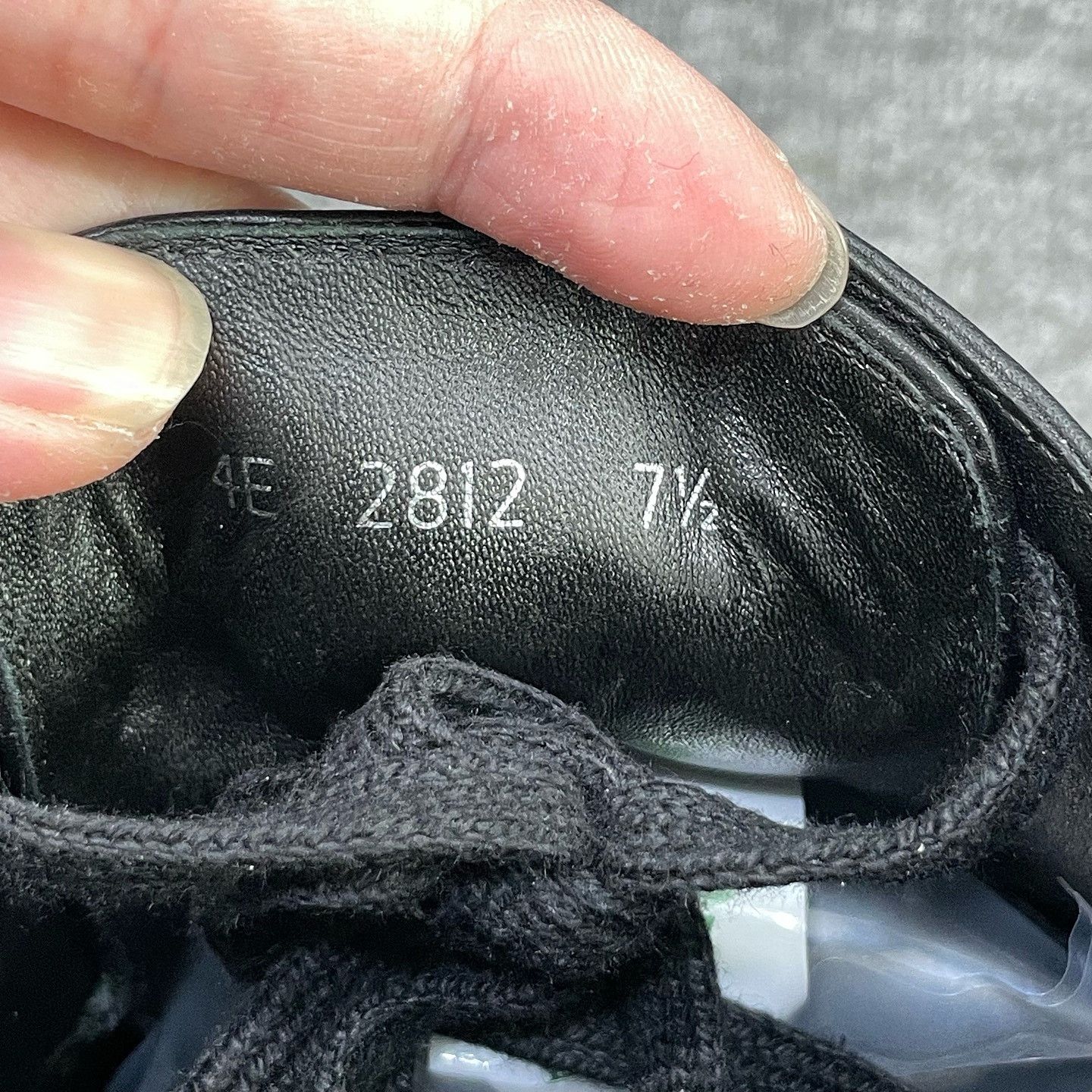 Prada Prada Black Leather Low-Top Sneakers Size 8.5 Size US 8.5 / EU 41-42 - 5 Thumbnail