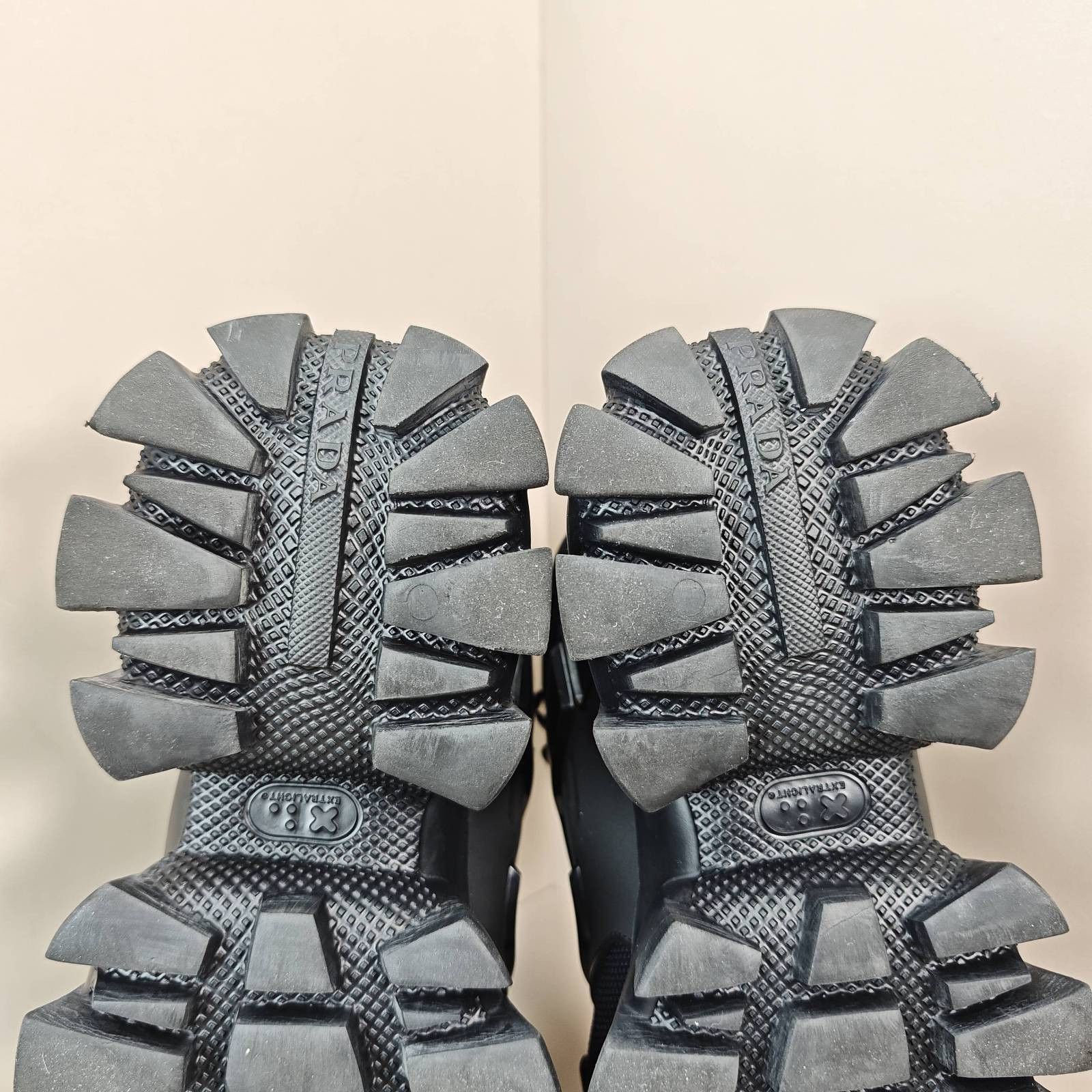 Prada Prada Cloudbust Thunder Hi-Top Sneakers Size 35.5 Size US 5.5 / IT 35.5 - 7 Thumbnail