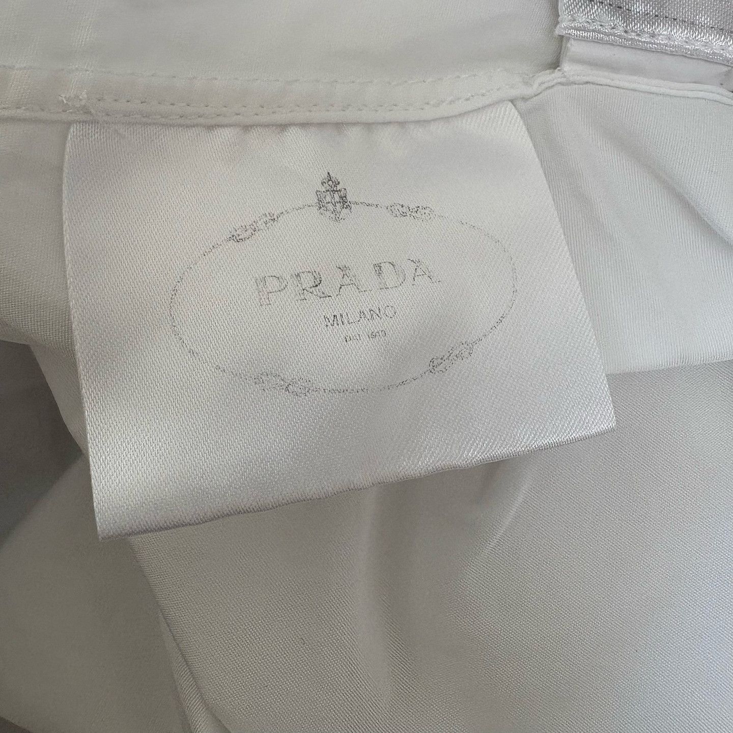 Prada Prada White Long Sleeve Collarless Button Up Shirt Size 38 Size XS / US 0-2 / IT 36-38 - 15 Thumbnail