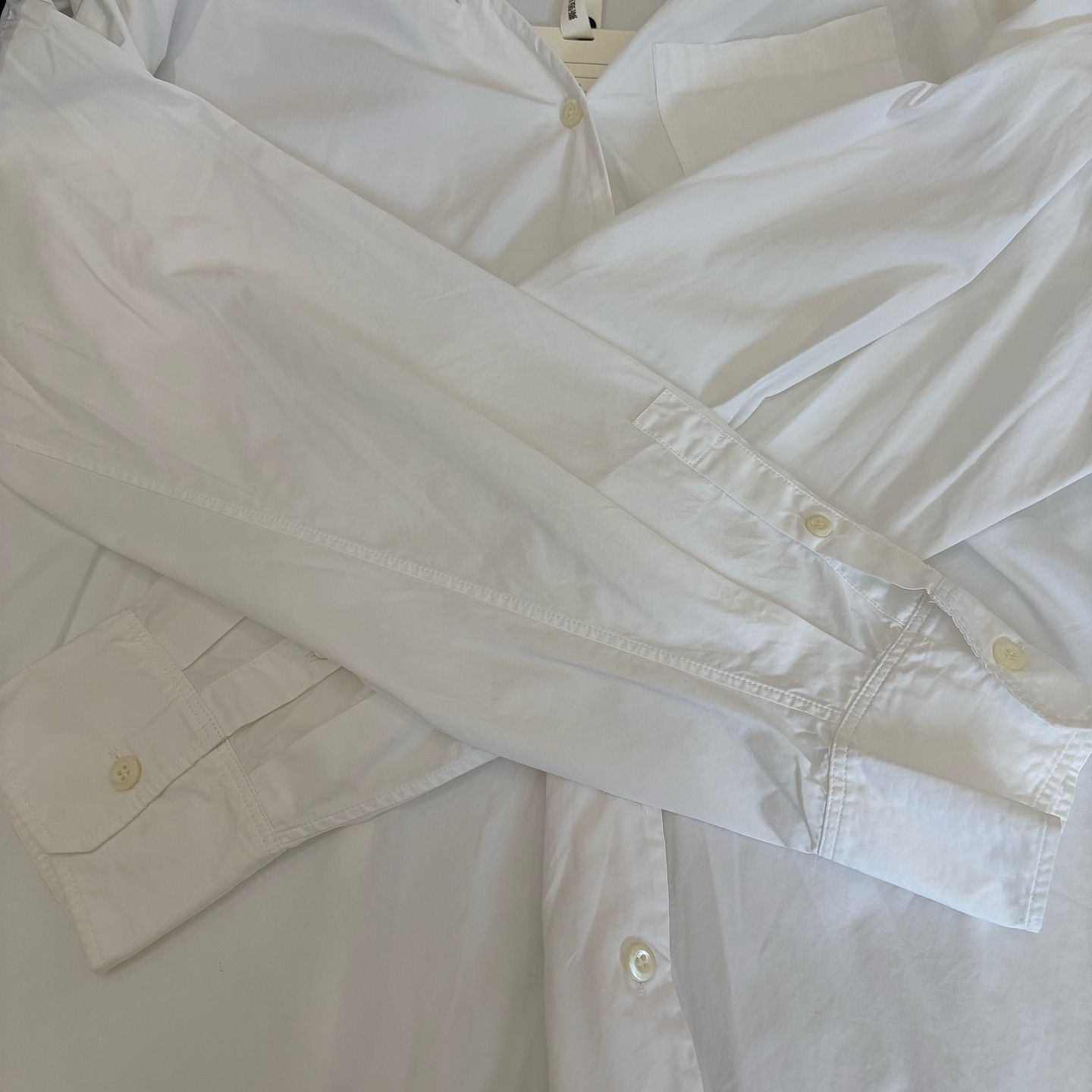 Prada Prada White Long Sleeve Collarless Button Up Shirt Size 38 Size XS / US 0-2 / IT 36-38 - 8 Thumbnail