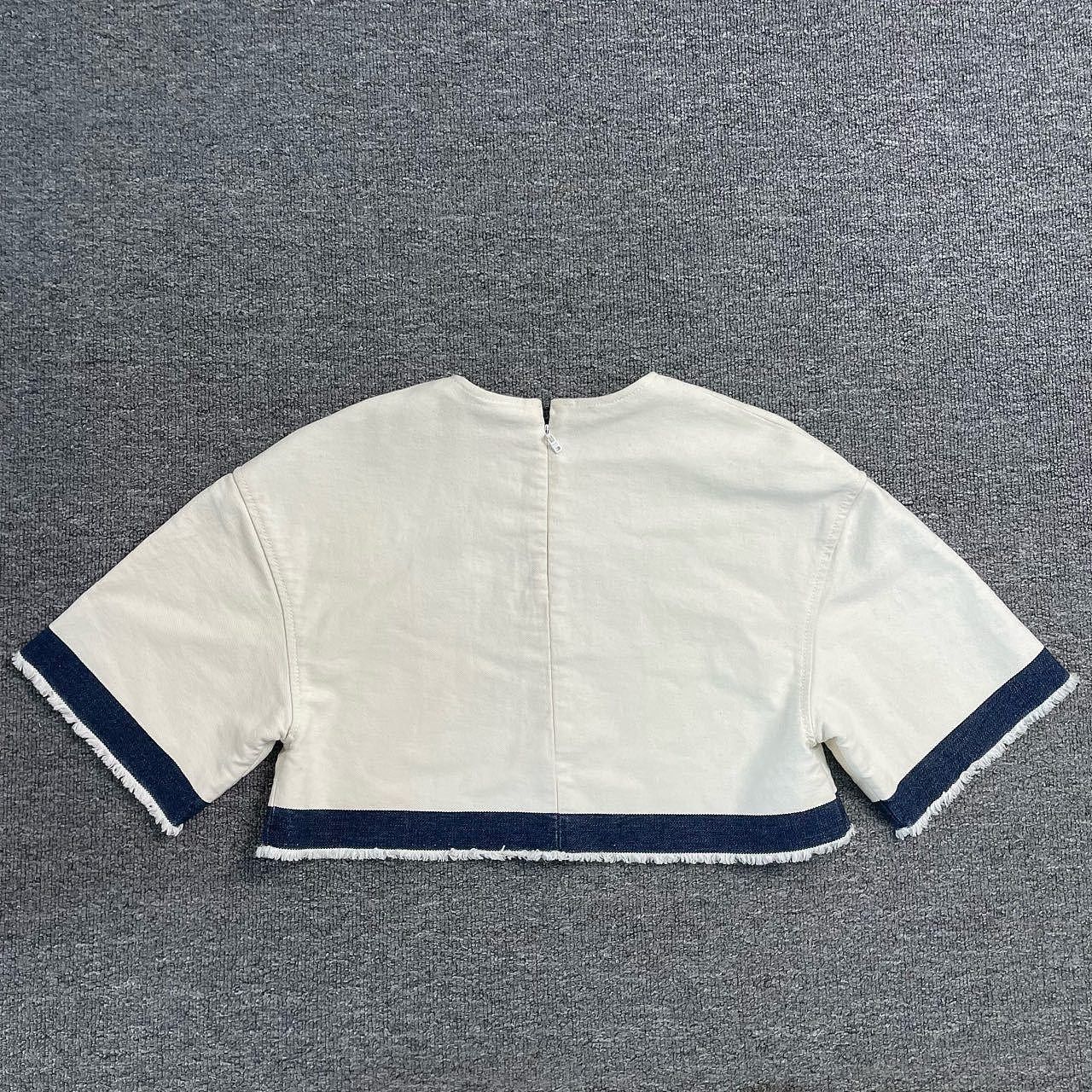 Prada Prada Triangle Logo Raw Hem Crop Top Size 38 Size XS / US 0-2 / IT 36-38 - 6 Thumbnail