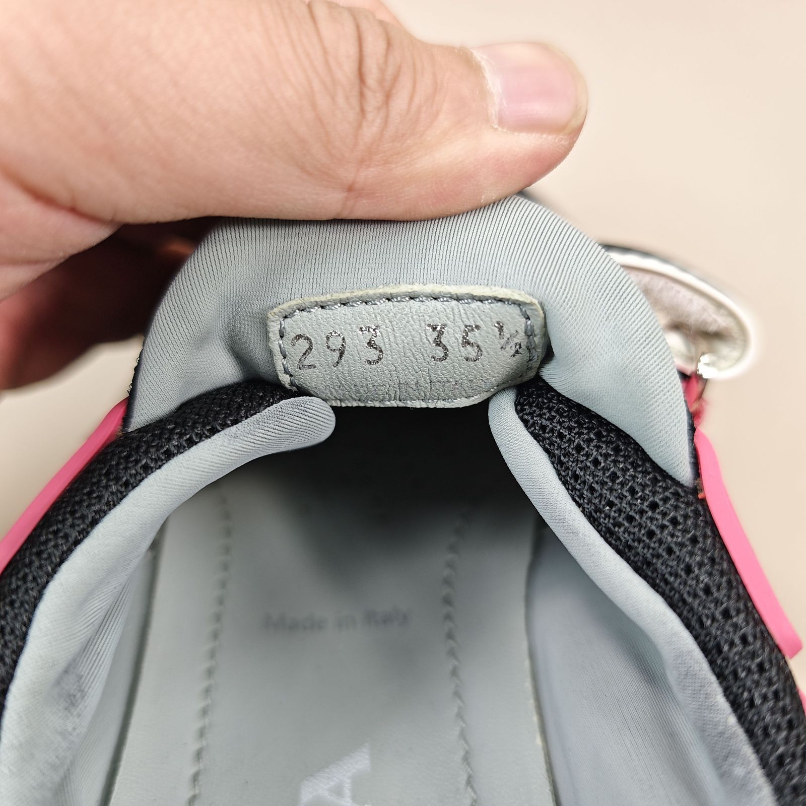 Prada Prada Pink Accent Low-Top Sneakers Size 35.5 Size US 5.5 / IT 35.5 - 5 Thumbnail