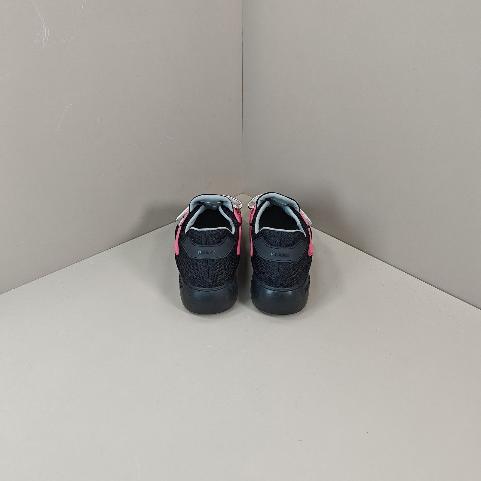 Prada Prada Pink Accent Low-Top Sneakers Size 35.5 Size US 5.5 / IT 35.5 - 3 Thumbnail