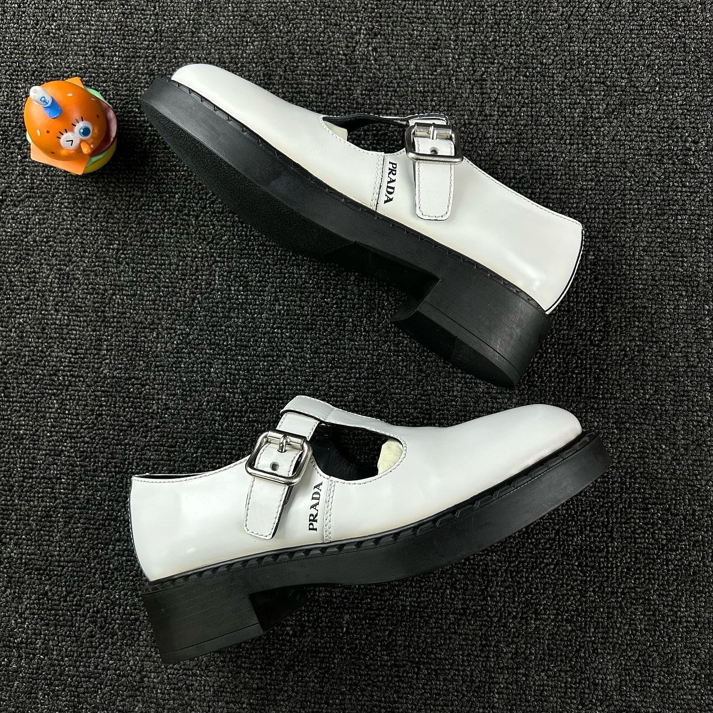 Prada Prada White Leather Mary Jane Platform Shoes Size 36 Size US 6 / IT 36 - 6 Thumbnail