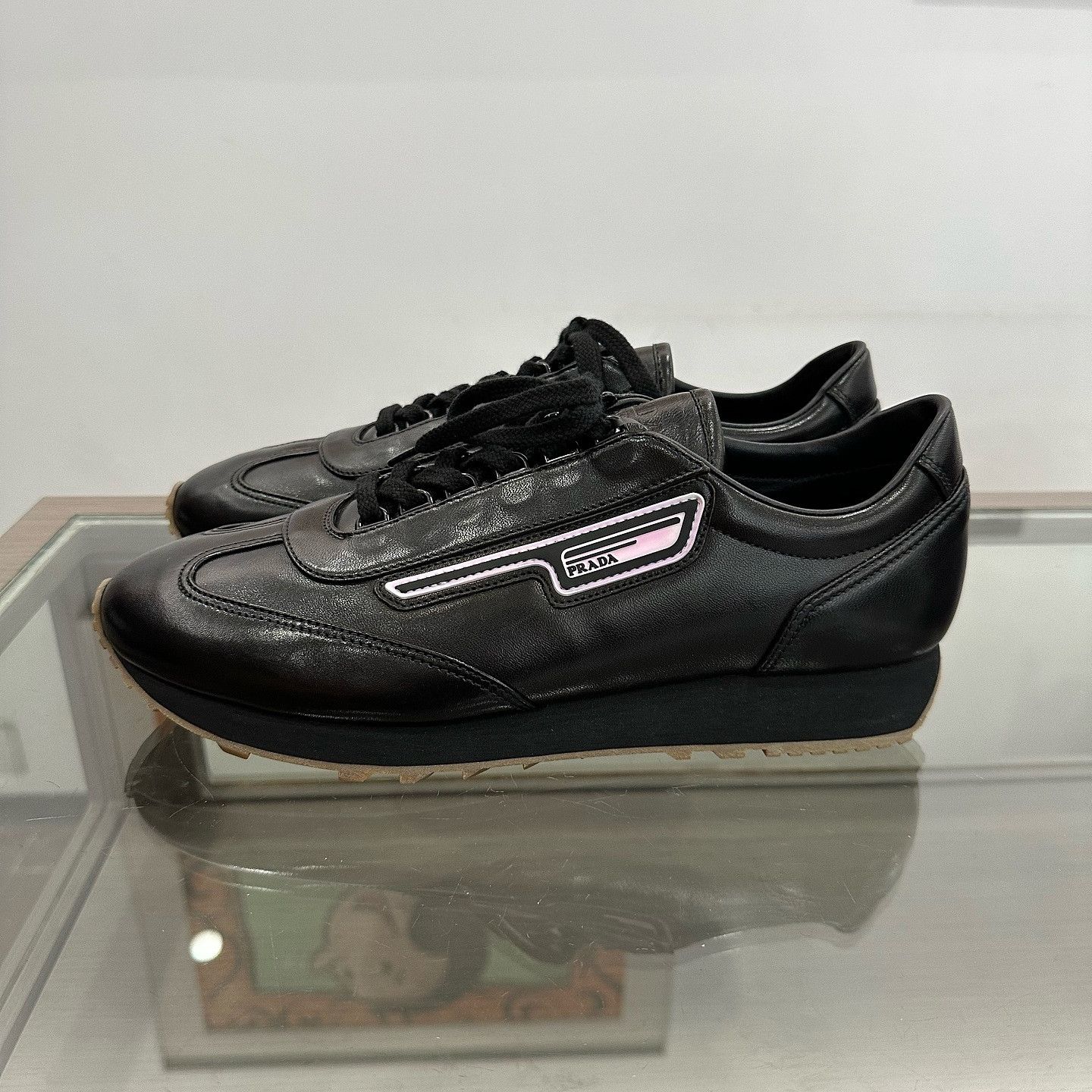 Prada Prada Leather Logo Low-Top Sneakers Size 9 Size US 9 / EU 42 - 8 Thumbnail