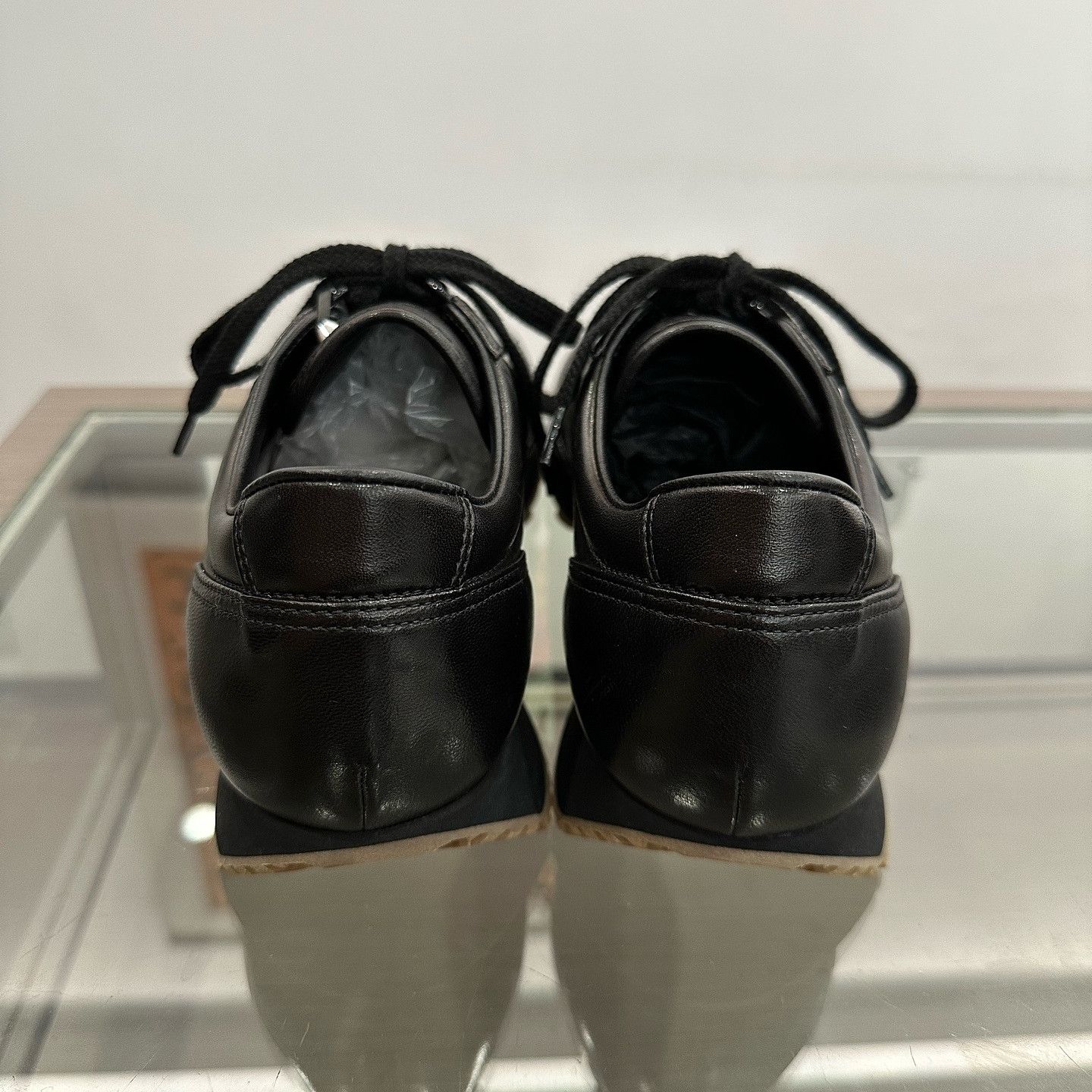 Prada Prada Leather Logo Low-Top Sneakers Size 9 Size US 9 / EU 42 - 3 Thumbnail