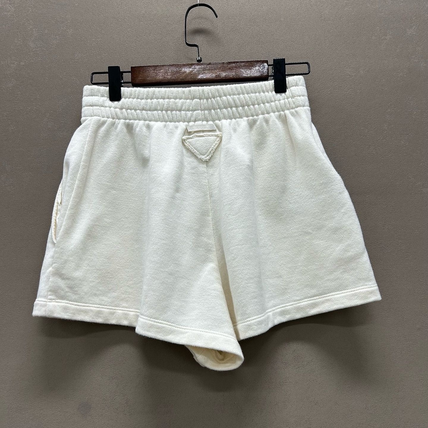 Prada Prada Fleece Shorts Size XS Size 26" / US 2 / IT 38 - 2 Thumbnail
