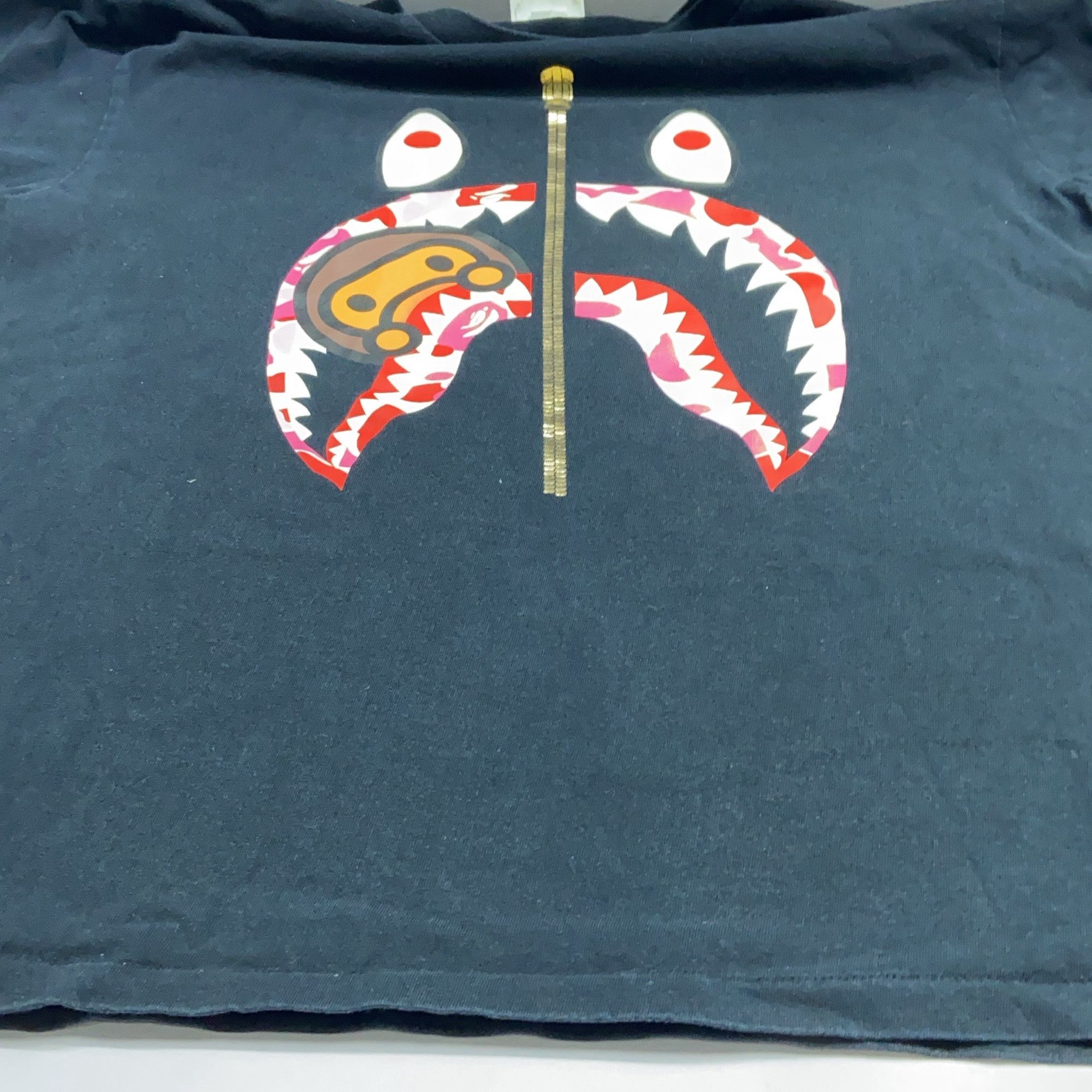 Bape A BATHING APE Camo Shark T-Shirt Size XL Size US XL / EU 56 / 4 - 13 Thumbnail