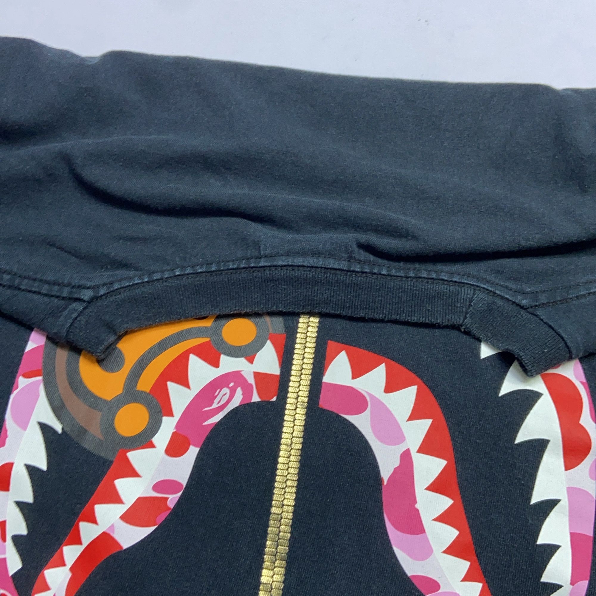 Bape A BATHING APE Camo Shark T-Shirt Size XL Size US XL / EU 56 / 4 - 7 Thumbnail