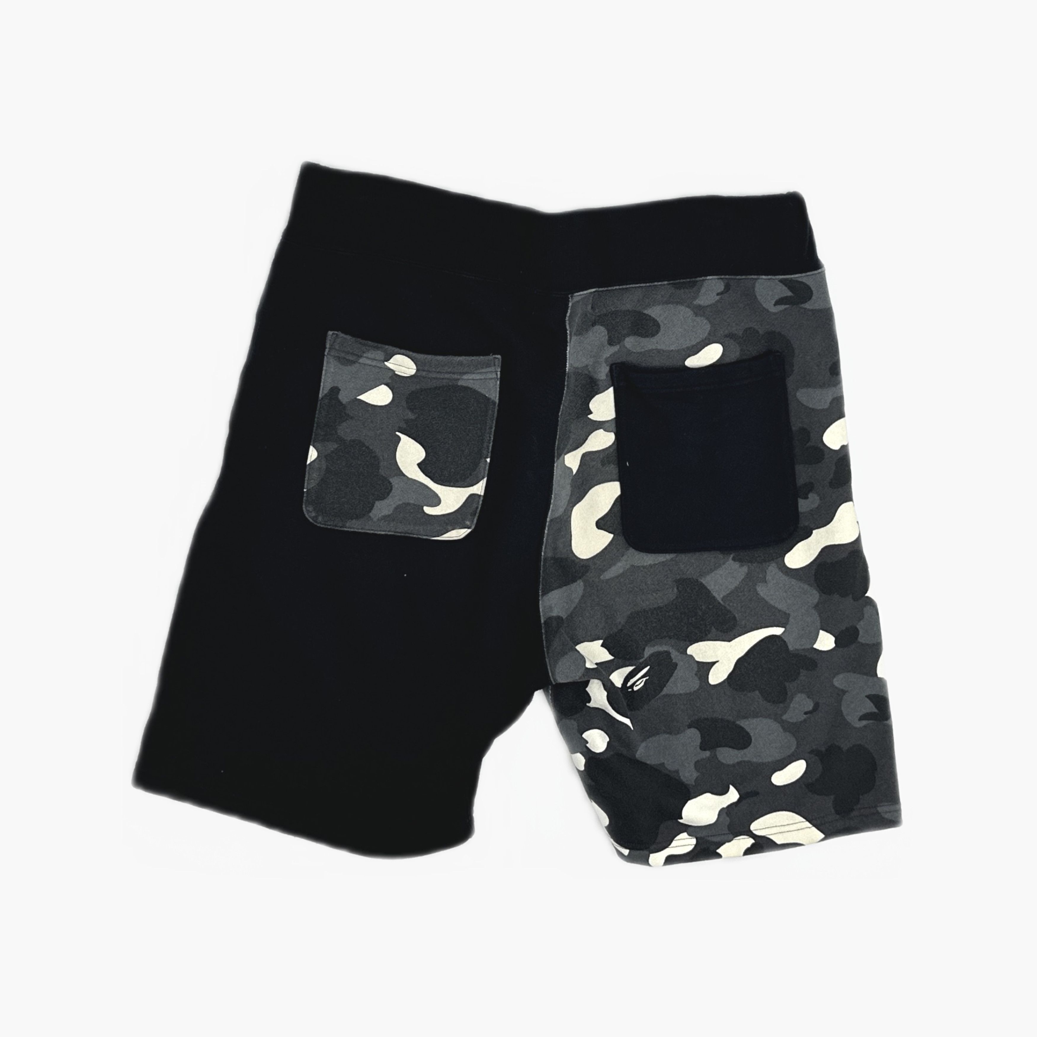 Bape A Bathing Ape Shark Camo Split Shorts Size L Size US 34 / EU 50 - 2 Thumbnail