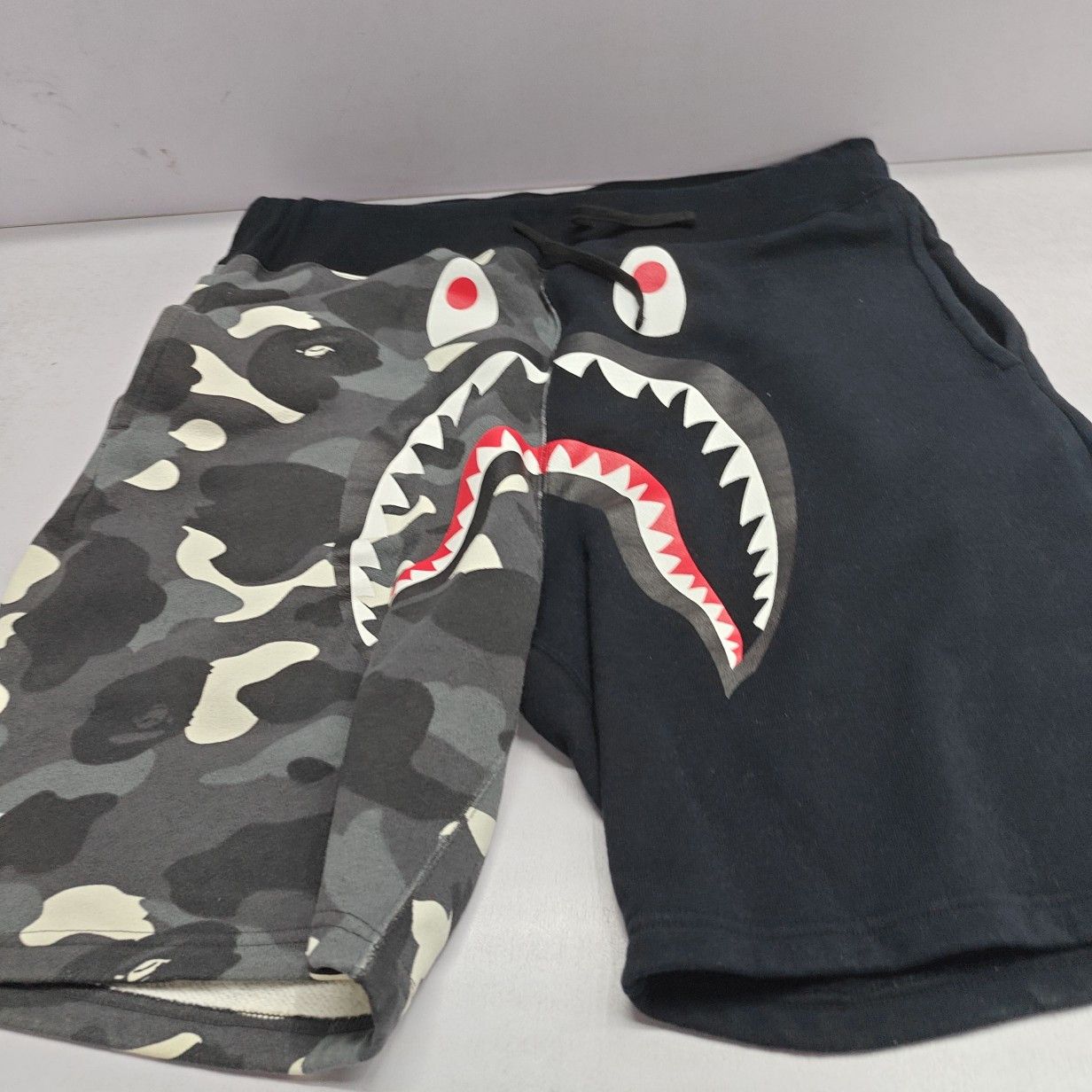 Bape A Bathing Ape Shark Camo Split Shorts Size L Size US 34 / EU 50 - 8 Thumbnail