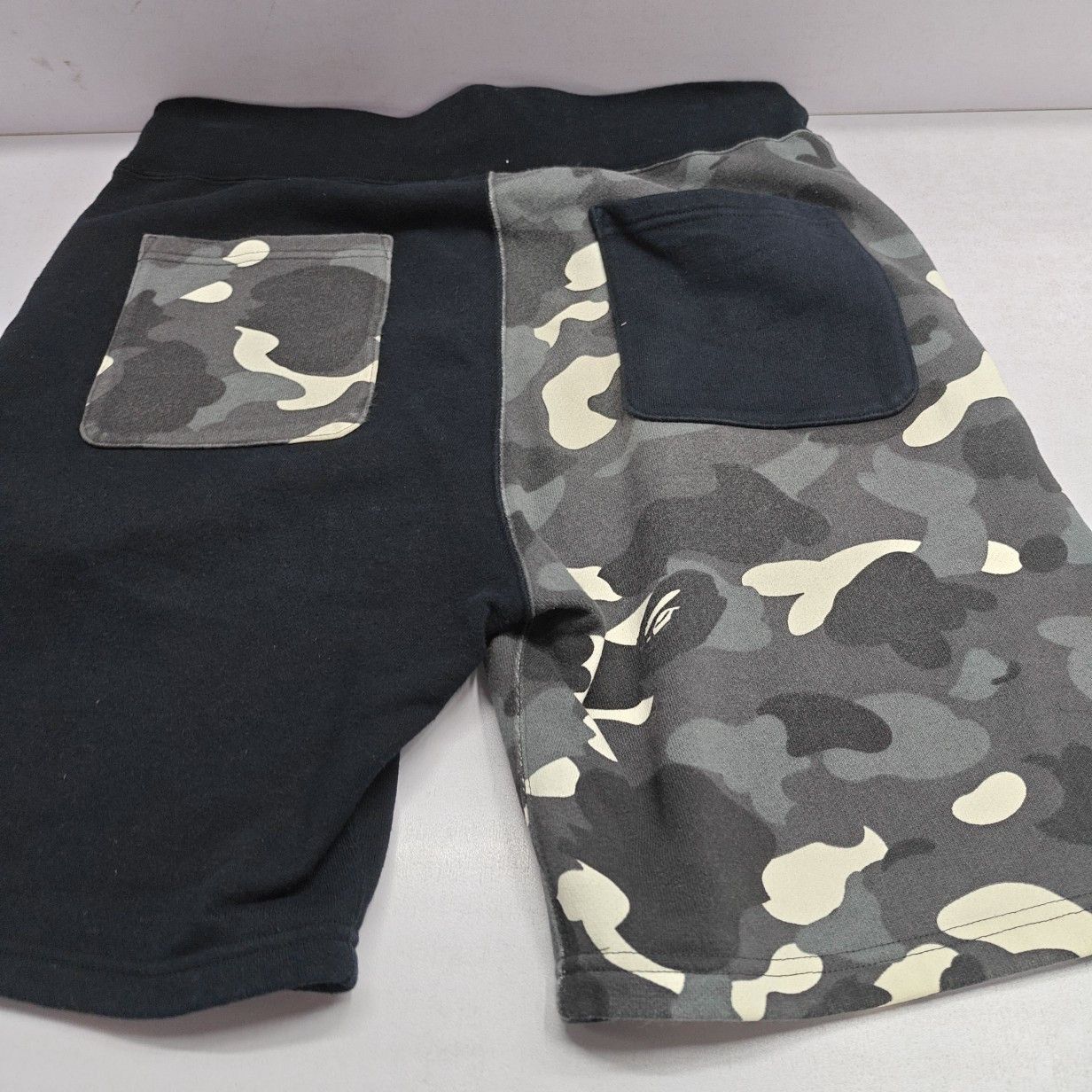 Bape A Bathing Ape Shark Camo Split Shorts Size L Size US 34 / EU 50 - 11 Thumbnail