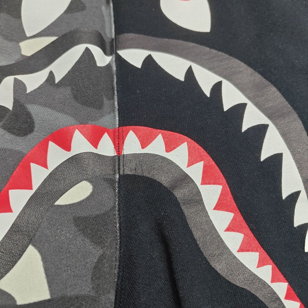 Bape A Bathing Ape Shark Camo Split Shorts Size L Size US 34 / EU 50 - 6 Thumbnail