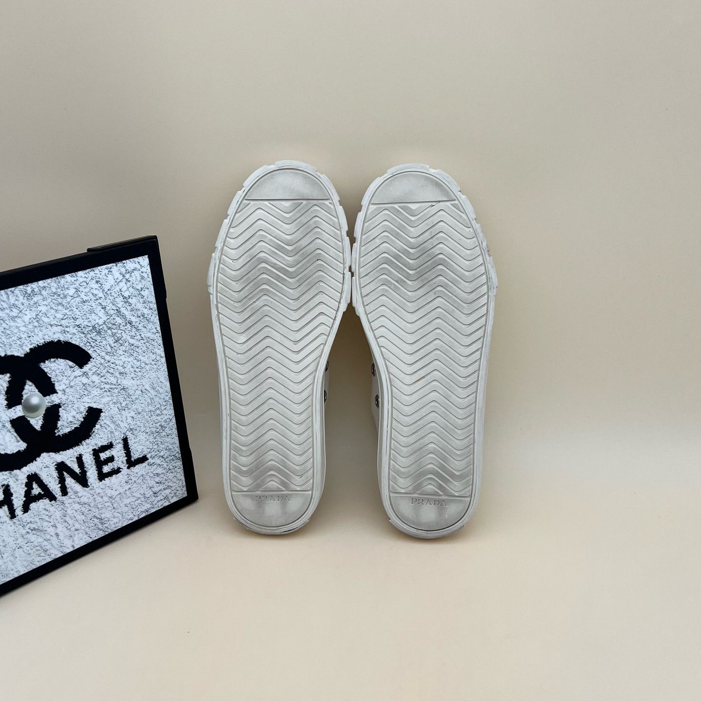 Prada Prada Canvas Low-Top Sneakers Size 36 Size US 6 / IT 36 - 4 Thumbnail