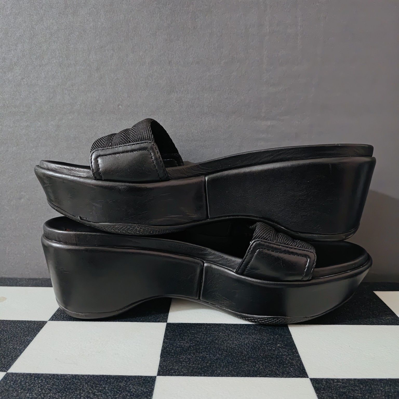 Prada Prada Black Platform Slide Sandals Size 37 Size US 7 / IT 37 - 7 Thumbnail