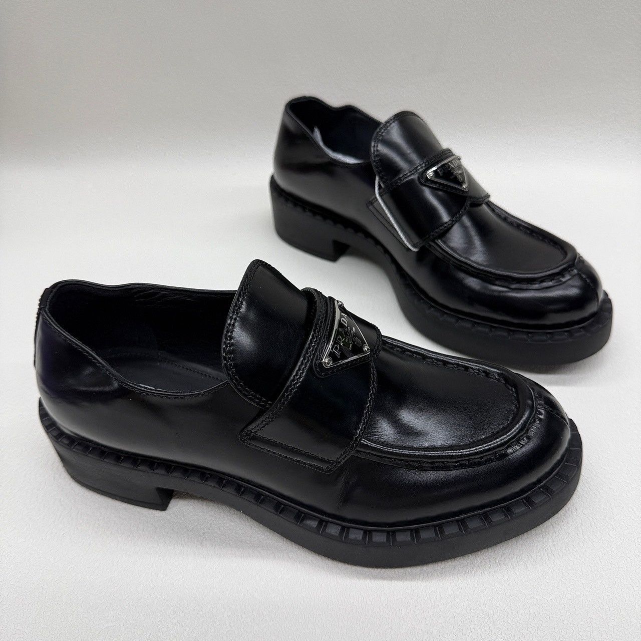 Prada Prada Chocolate Leather Loafers Size 36 Size US 6 / IT 36 - 6 Thumbnail
