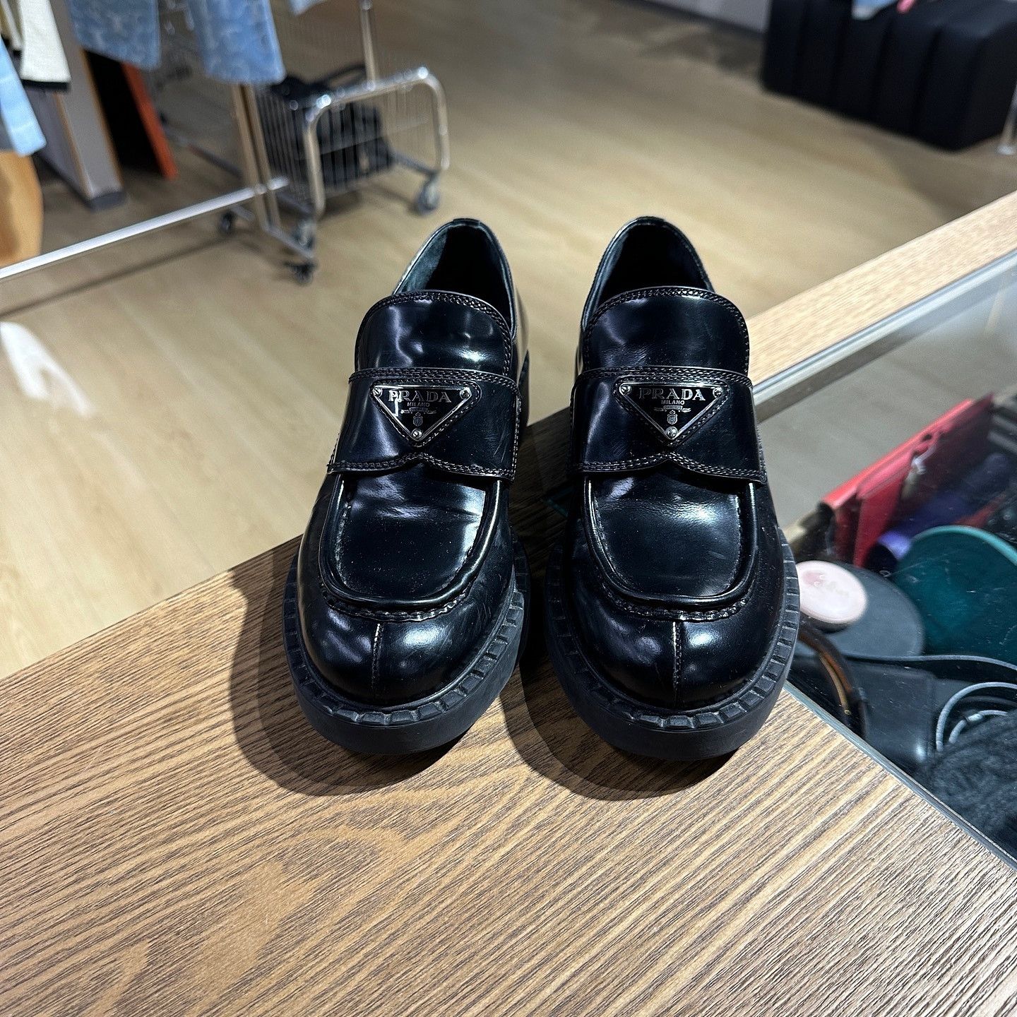 Prada Prada Logo Leather Loafers Size 34.5 Size US 4.5 / IT 34.5 - 2 Thumbnail