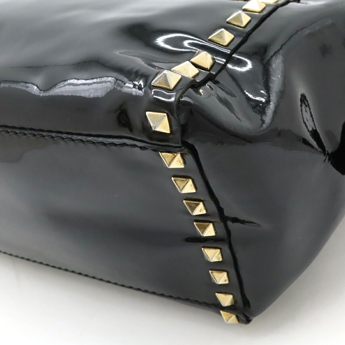 Valentino Valentino Valentino Garavani Patent Stud 2way Handbag Leather Handbag DUTY FREE for USA Size ONE SIZE - 3 Thumbnail