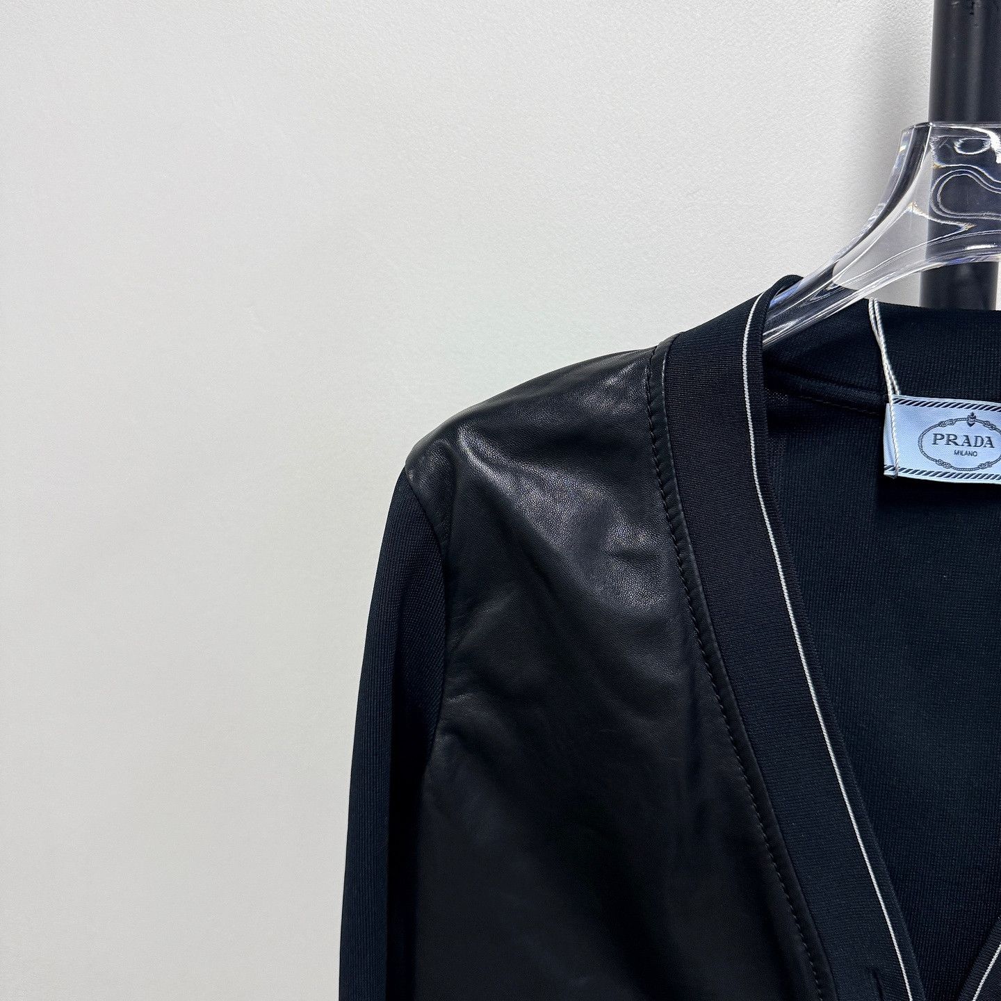 Prada Prada Leather Panel V-Neck Cardigan Size 36 Size XS / US 0-2 / IT 36-38 - 5 Thumbnail