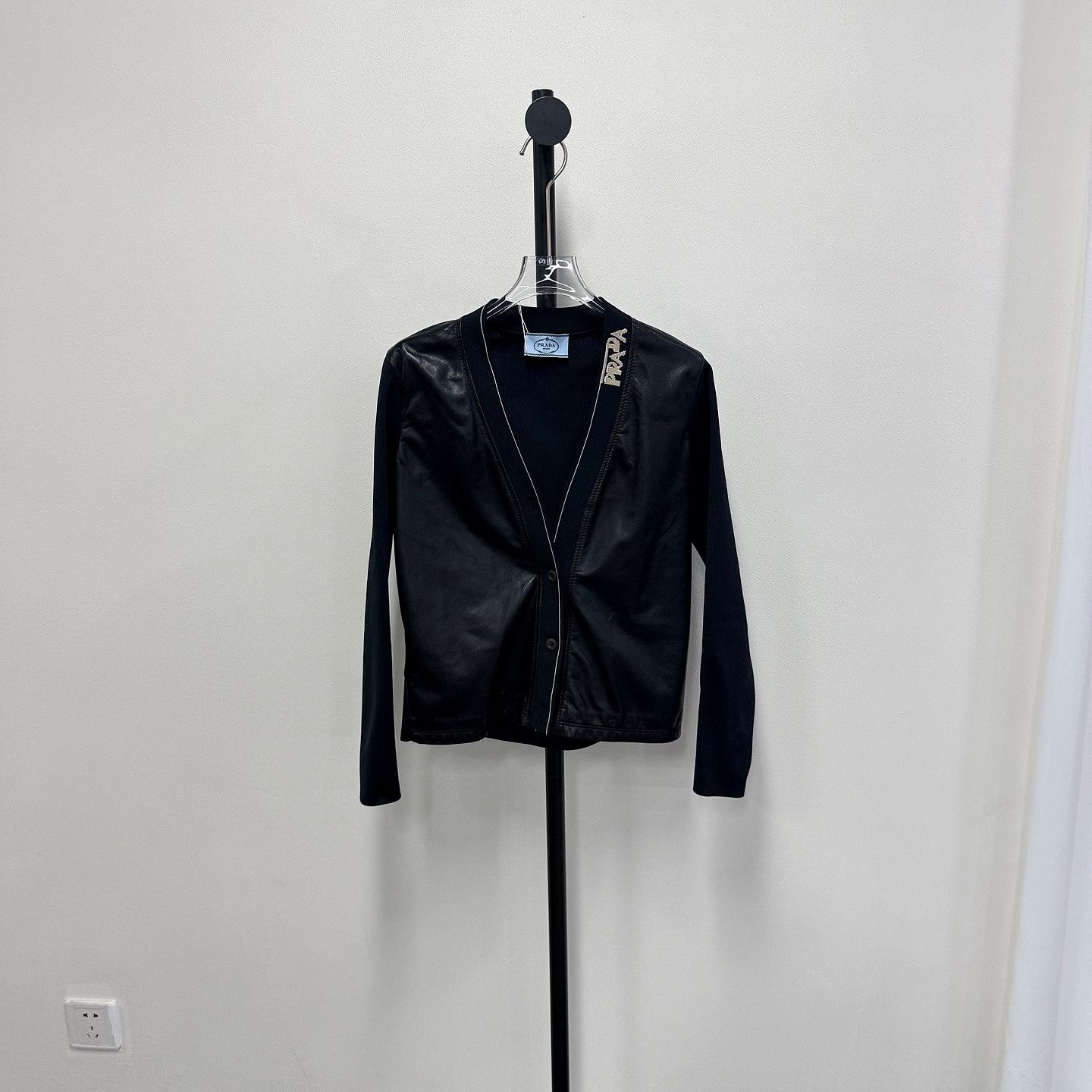 Prada Prada Leather Panel V-Neck Cardigan Size 36 Size XS / US 0-2 / IT 36-38 - 9 Thumbnail