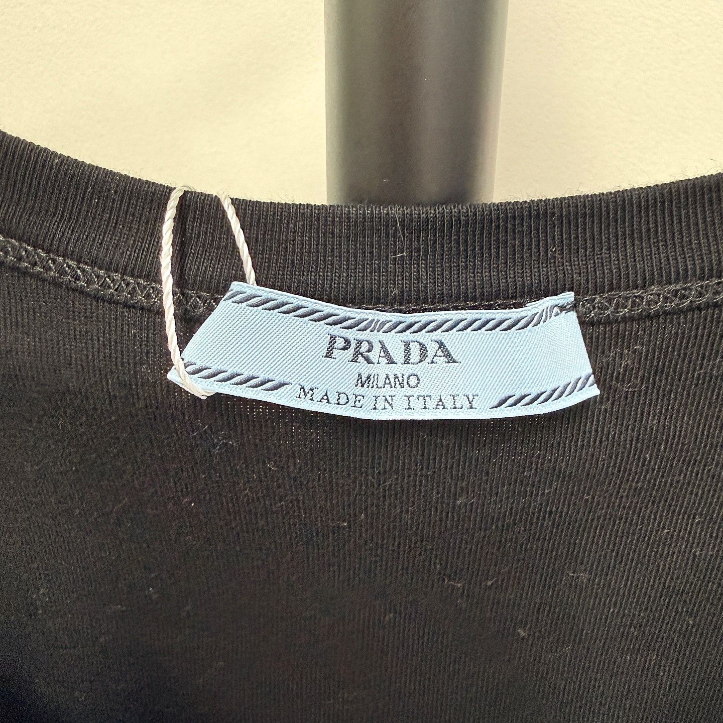 Prada Prada Enamel Logo Tank Top Size XXS Size US S / EU 44-46 / 1 - 3 Thumbnail