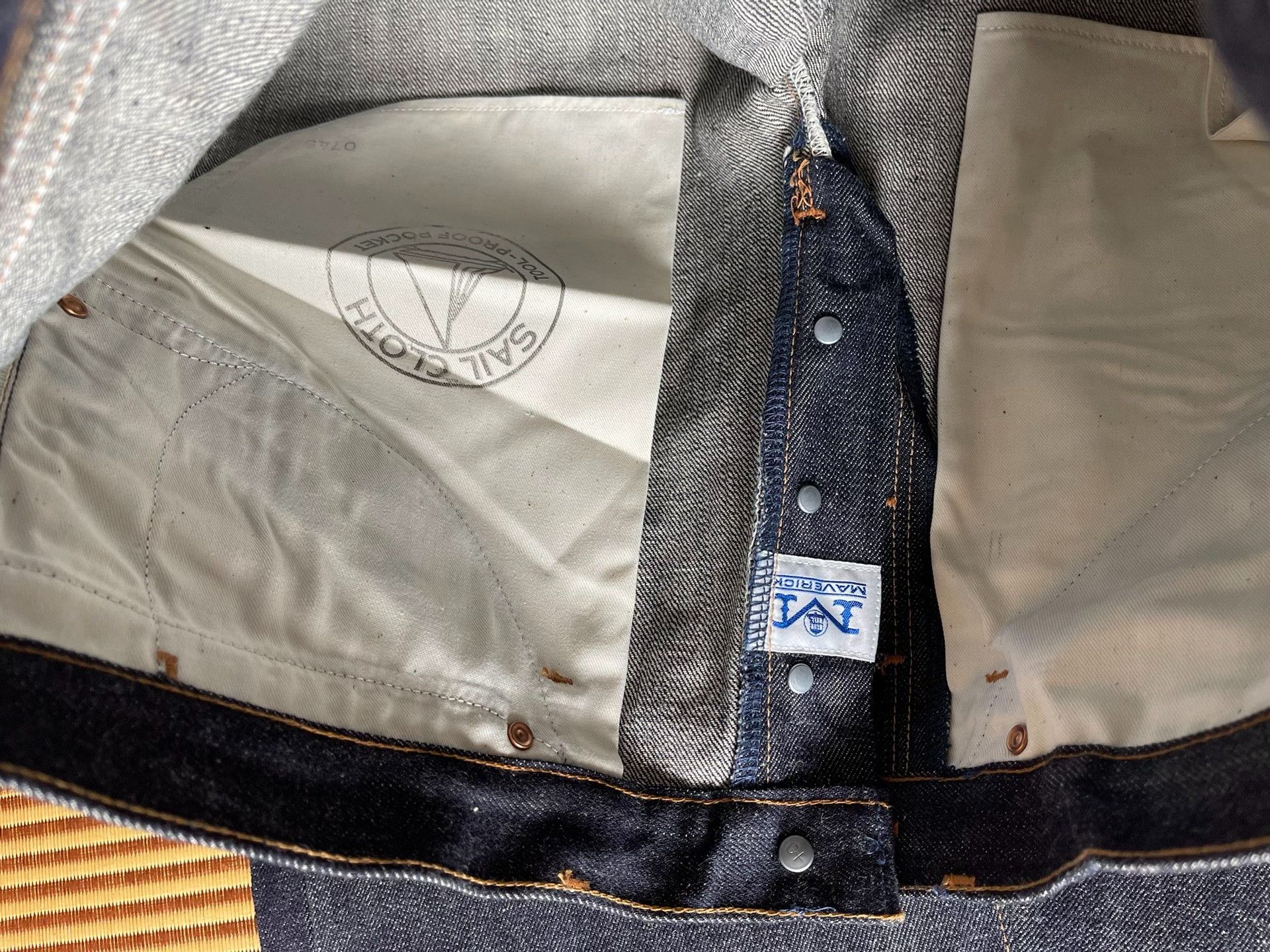 Wrangler Maverick Wrangler Bluebell K1400 Jeans Size US 33 - 8 Thumbnail