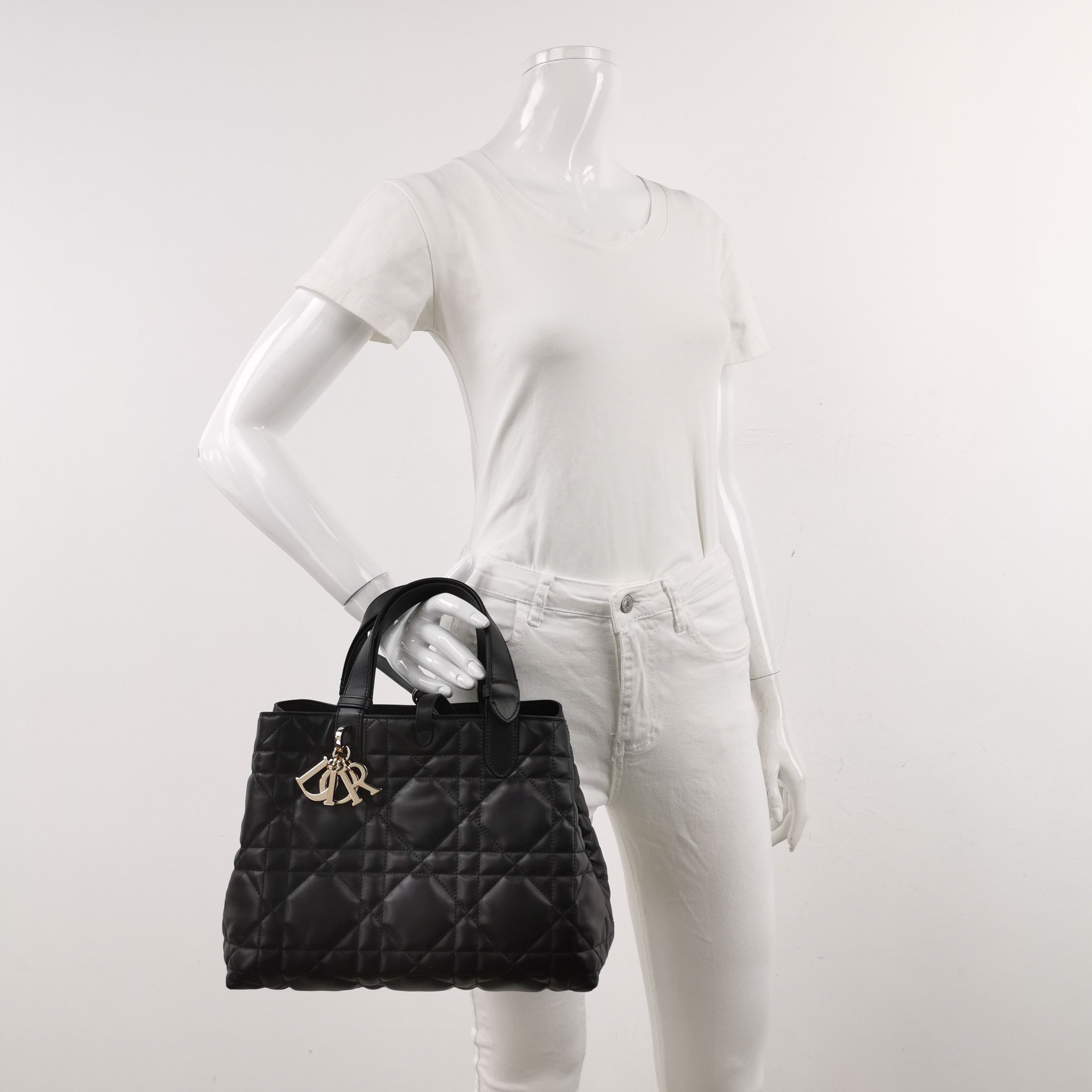 Dior Dior Women os Tote Bags Size ONE SIZE - 2 Thumbnail