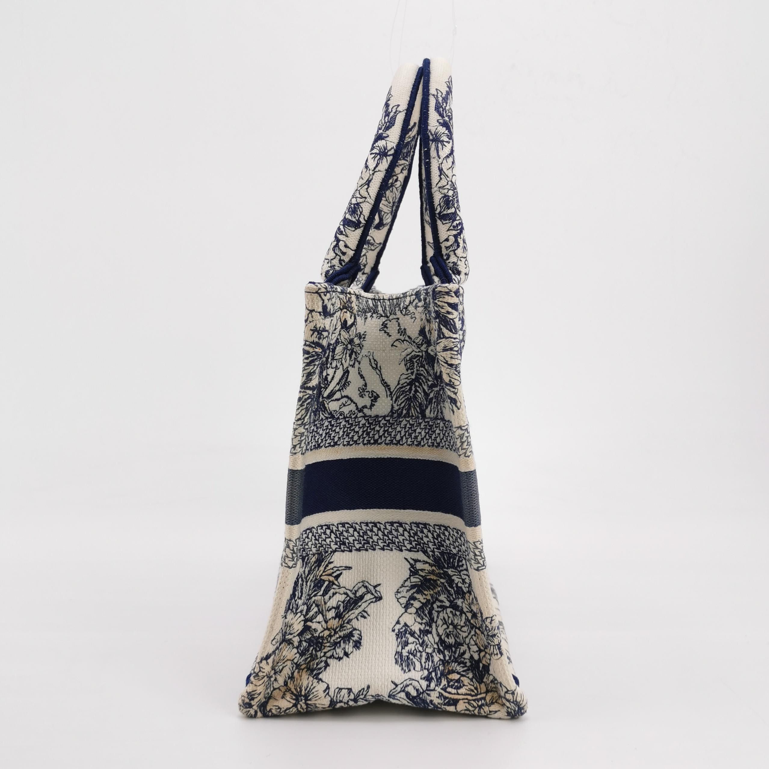 Dior Dior Women os Tote Bags Size ONE SIZE - 4 Thumbnail