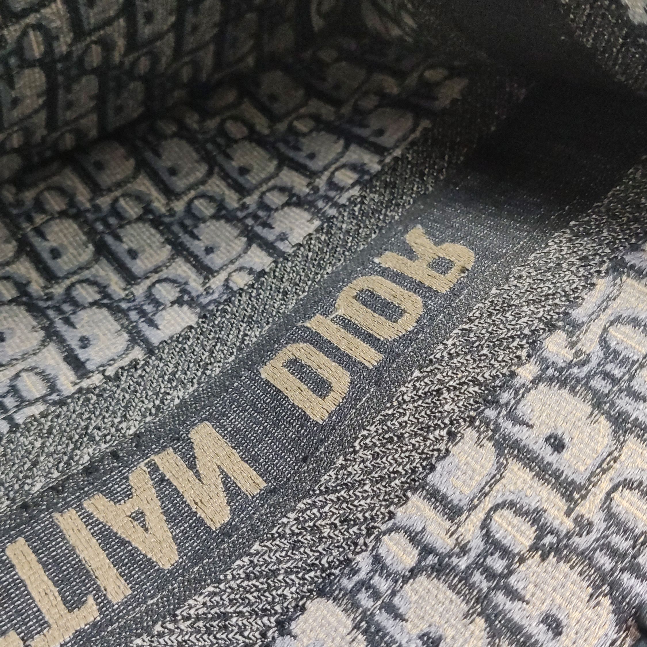 Dior Dior Women os Tote Bags Size ONE SIZE - 10 Thumbnail