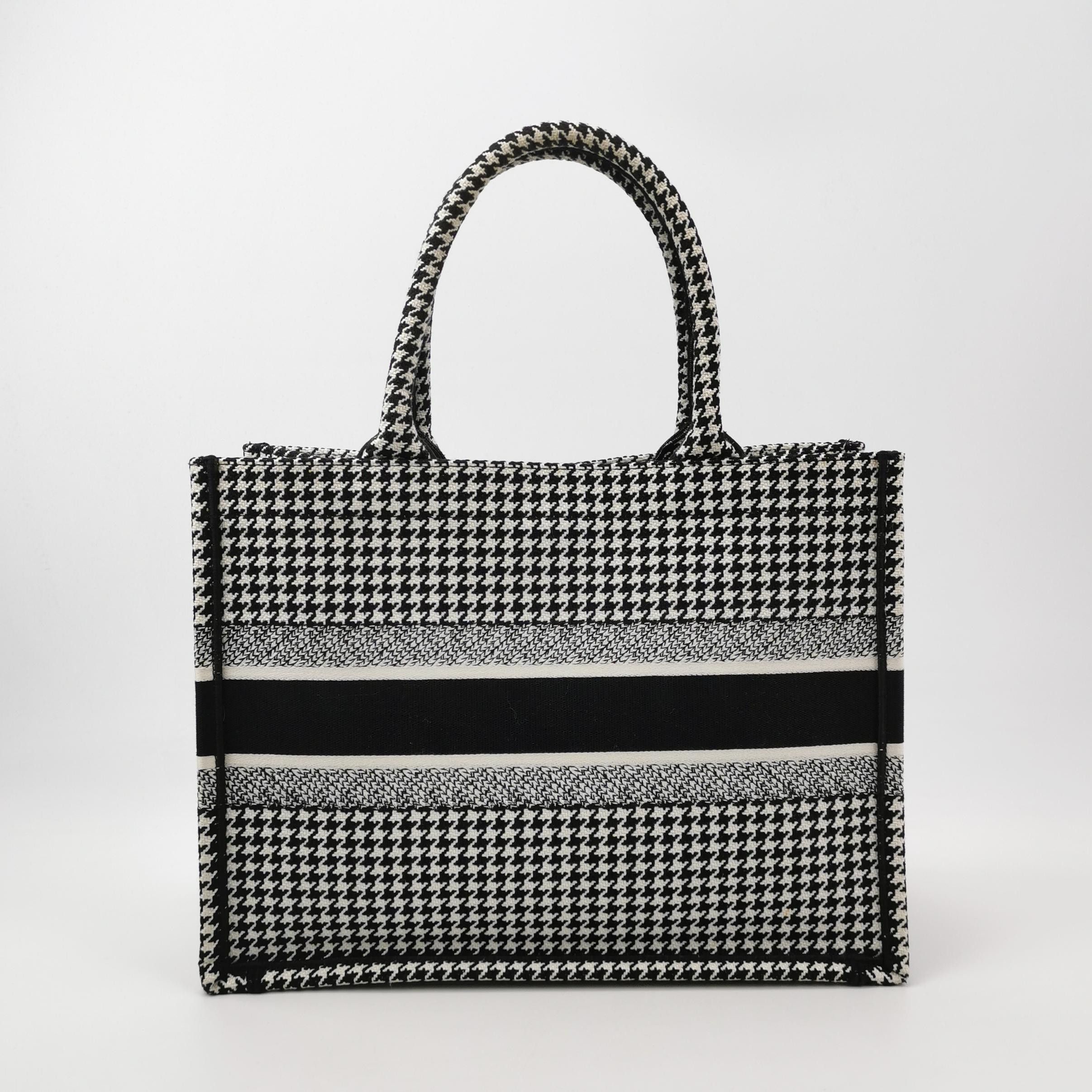 Dior Dior Women os Tote Bags Size ONE SIZE - 5 Thumbnail
